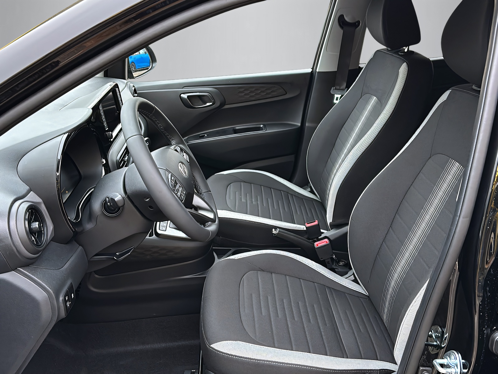 HYUNDAI i10 1.2 Amplia-image-10