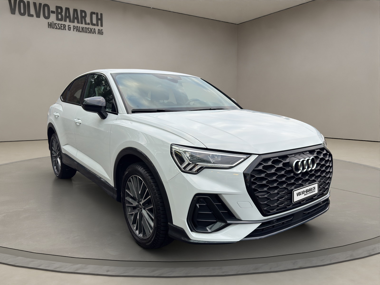 AUDI Q3 Sportback 1.5 35 TFSI S line Attraction S-Tronic-image-6