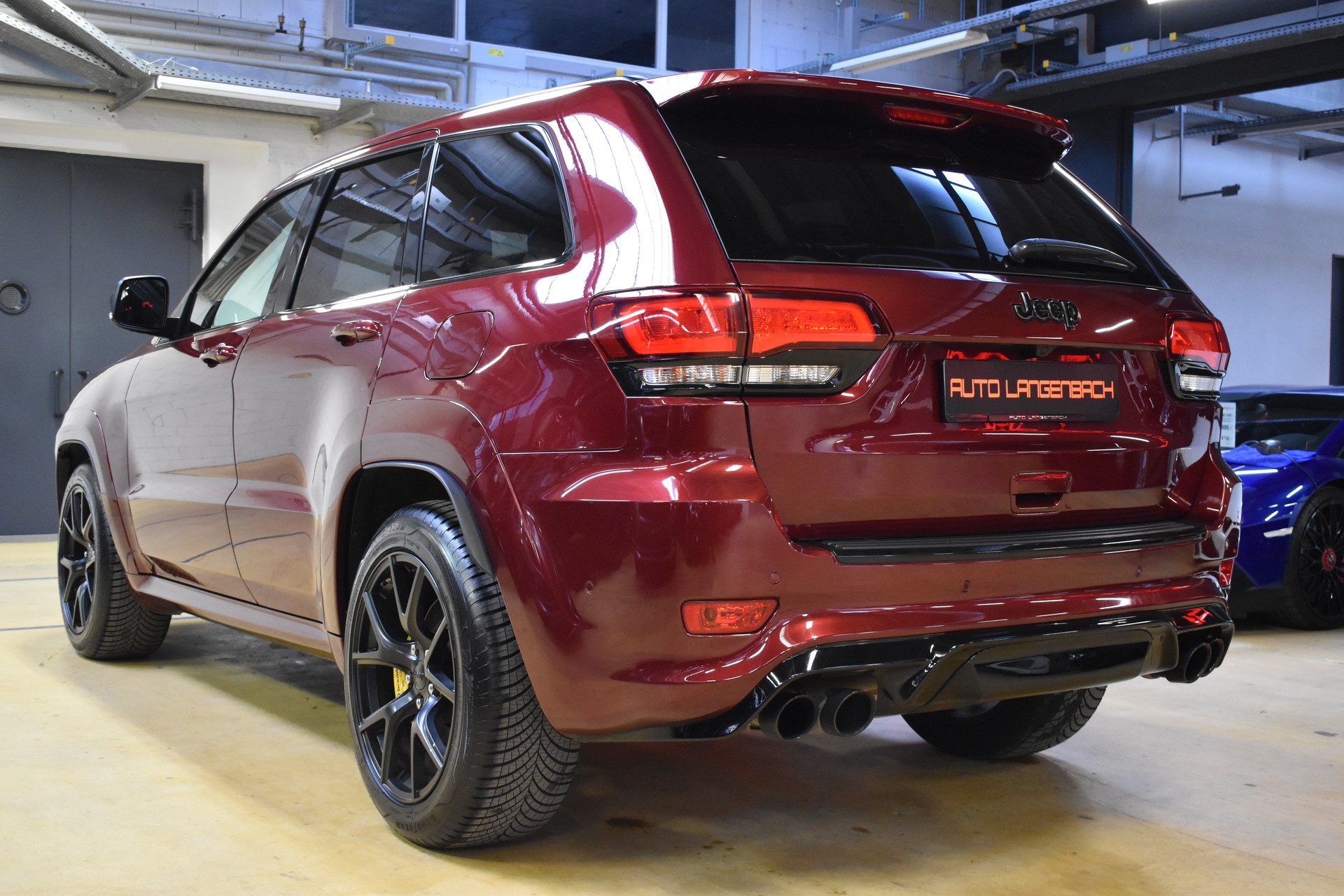 JEEP Grand Cherokee 6.2 V8 HEMI Trackhawk Automatic-image-2
