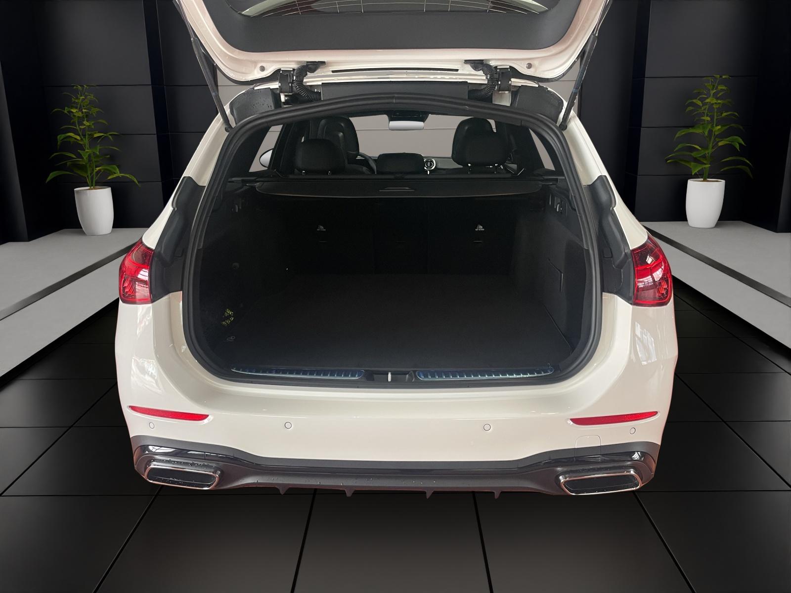 MERCEDES-BENZ C 220 d 4MATIC Swiss Star AMG Line-image-8