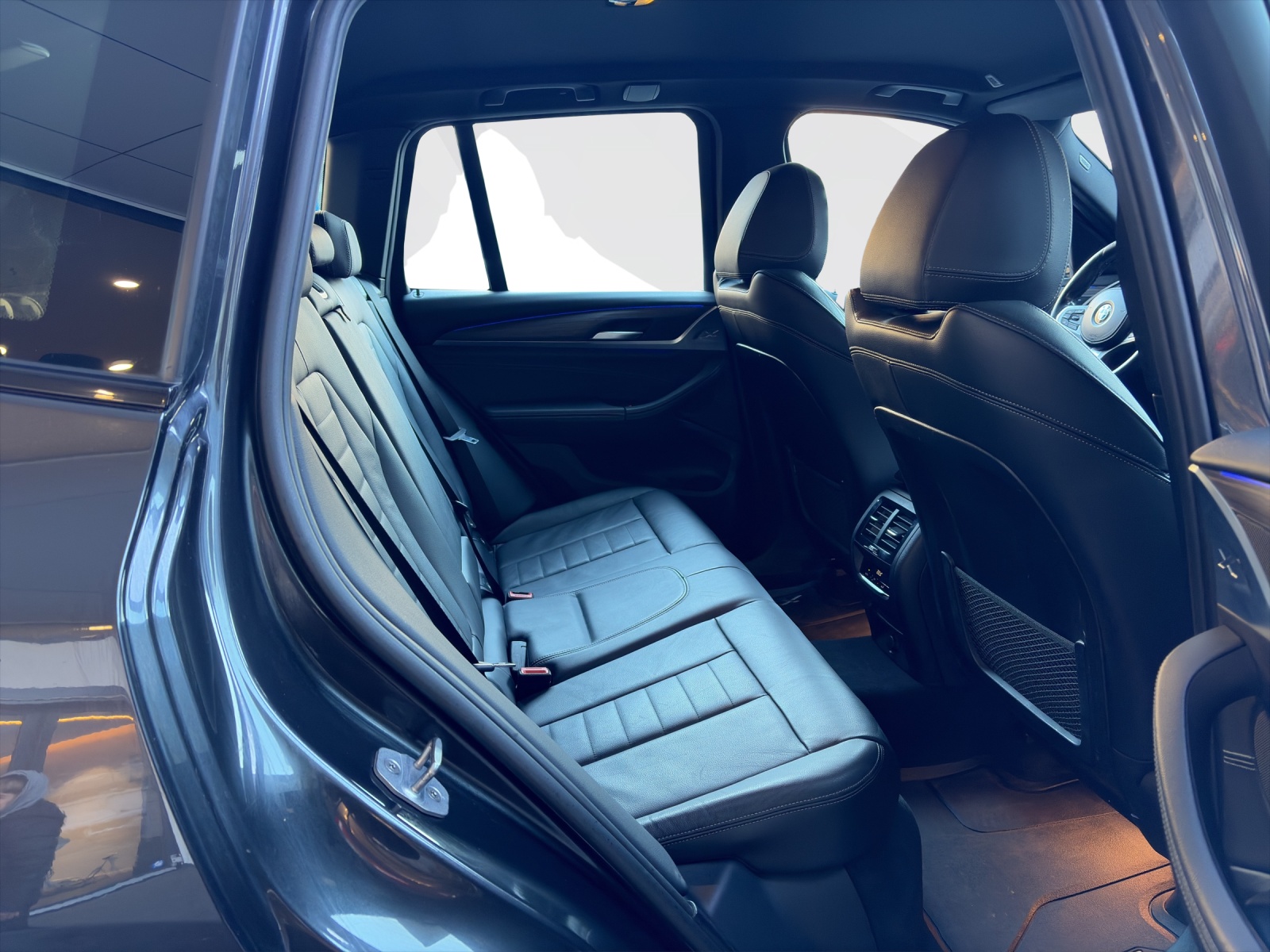 BMW X3 M40i xDrive-image-16