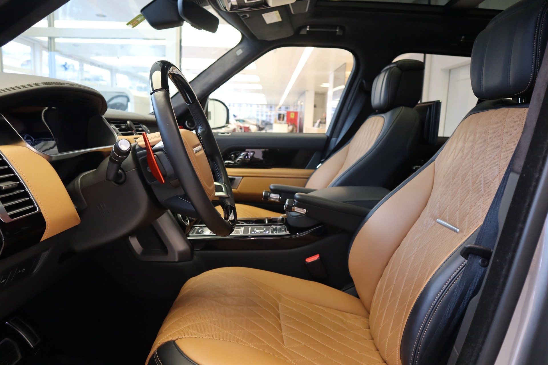 LAND ROVER Range Rover 5.0 V8 S/C SV AB Dynamic Automatic - AUTOBIOGRAPHY - Taylor Made-image-8