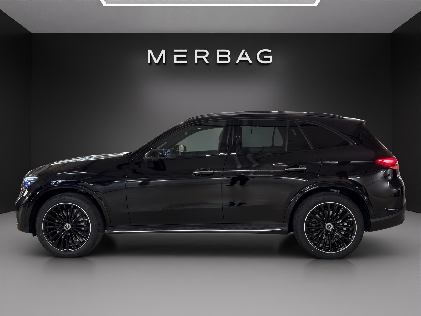 MERCEDES-BENZ GLC 300 d 4Matic 9G-Tronic-image-3