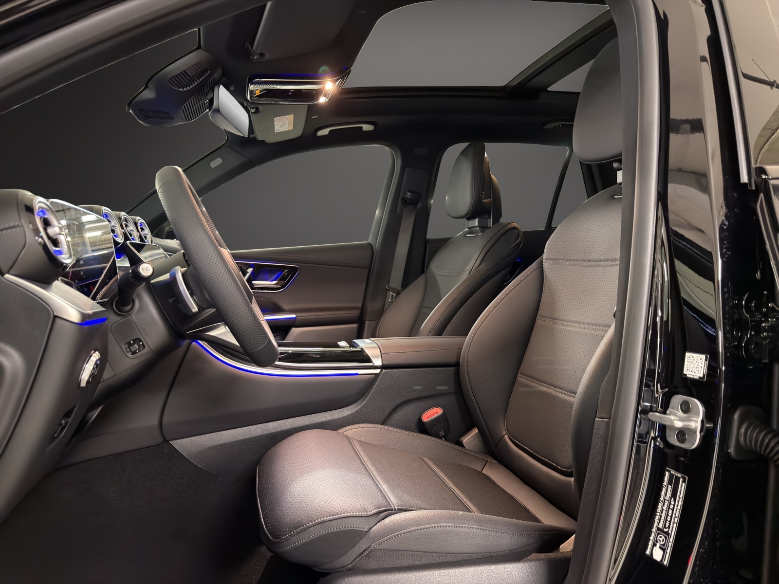 MERCEDES-BENZ GLC 300 d 4Matic 9G-Tronic-image-12