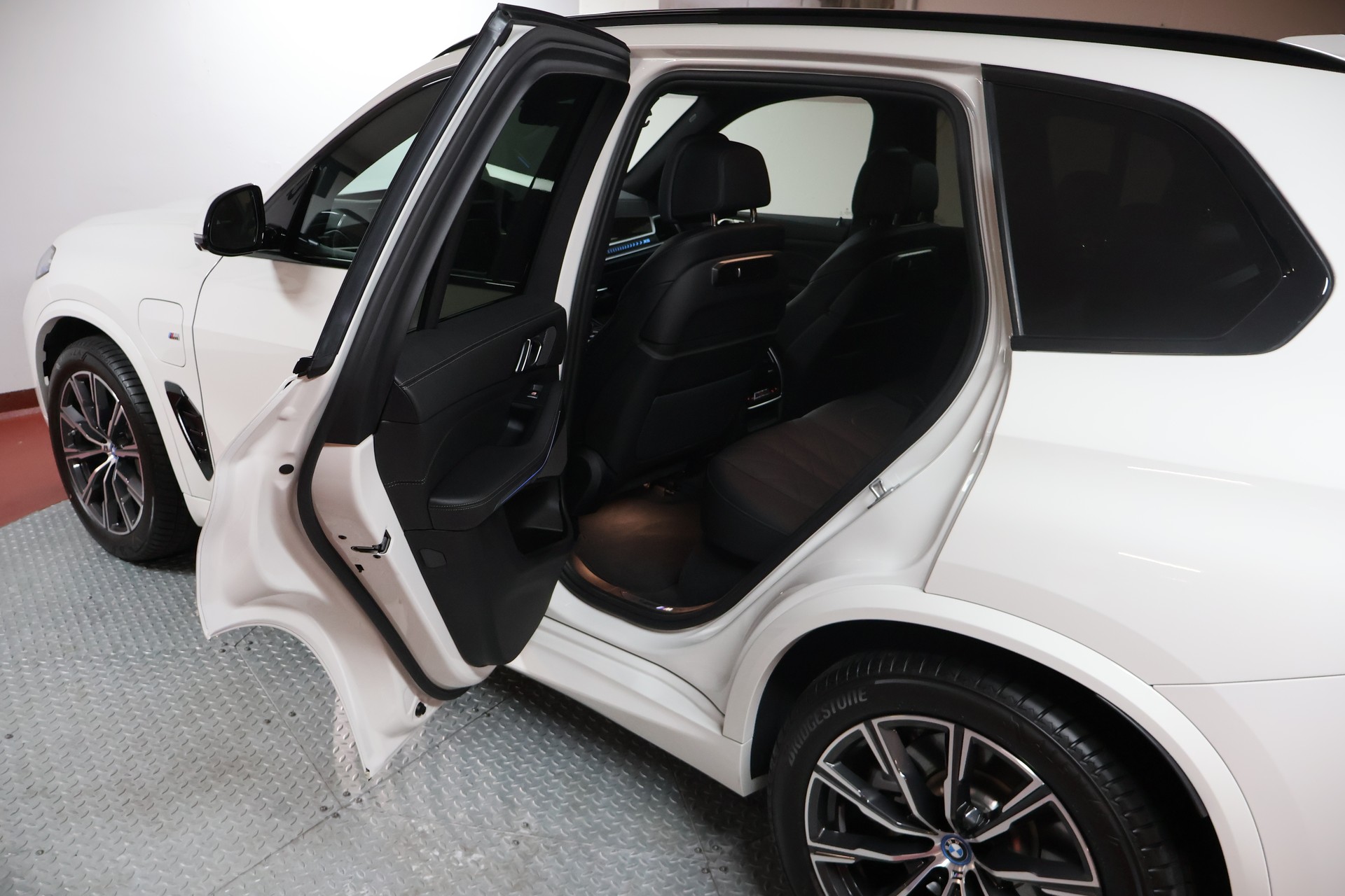 BMW X5 xDrive 50e M Sport Steptronic-image-15