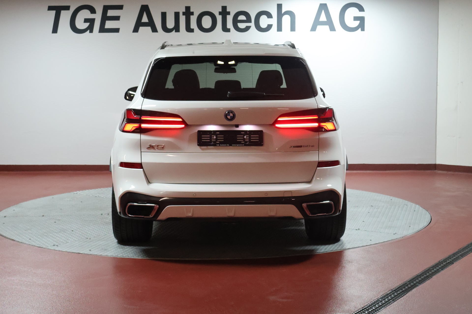 BMW X5 xDrive 50e M Sport Steptronic-image-20