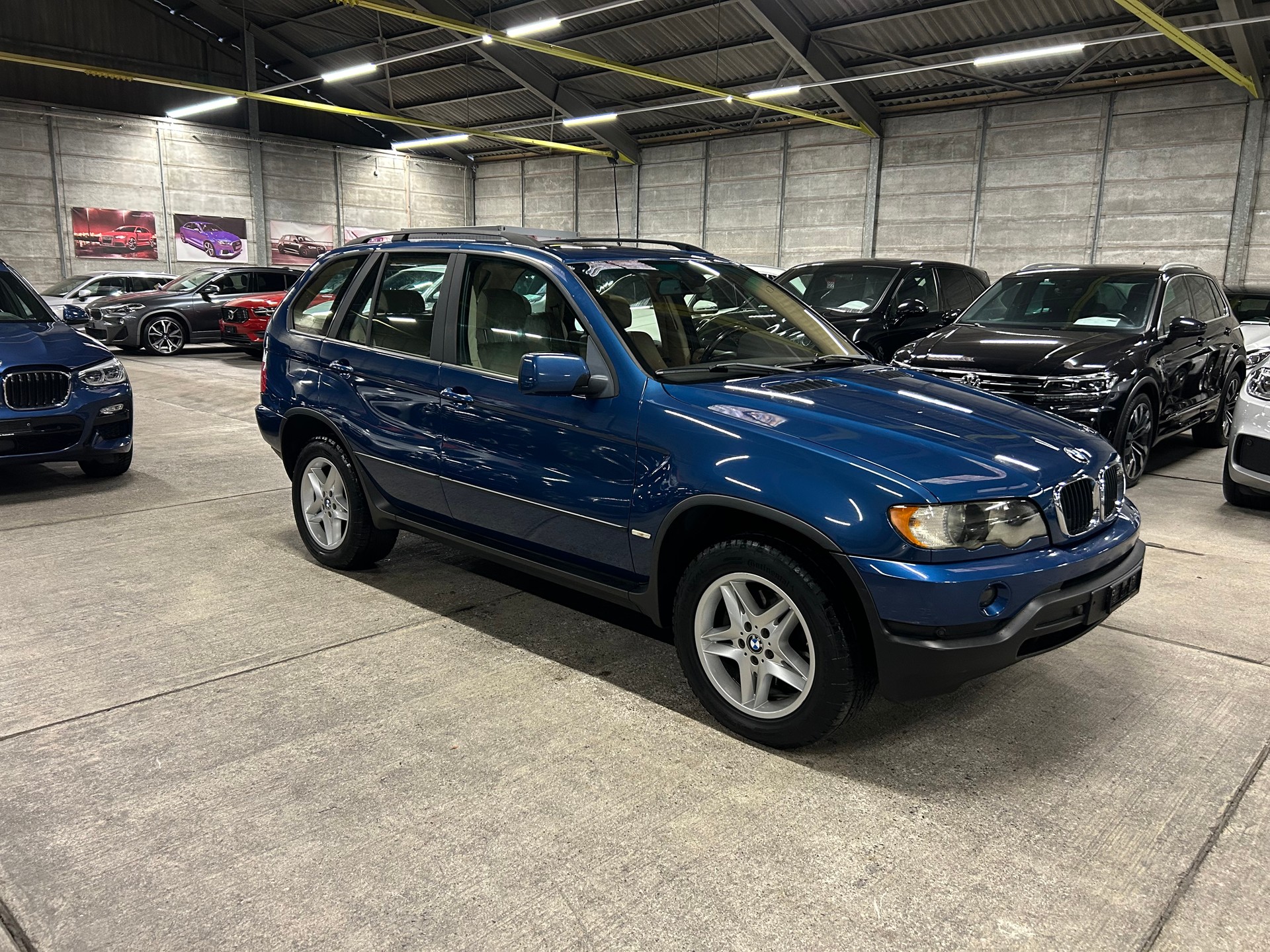 BMW X5 3.0i-image-1