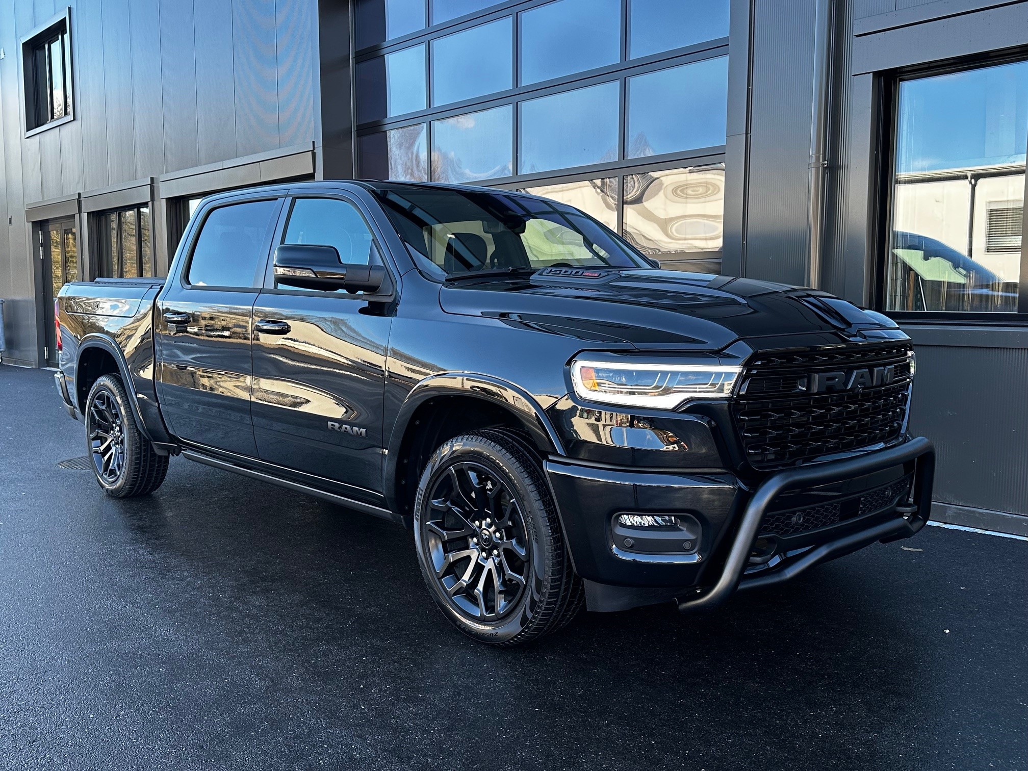 DODGE Ram 1500 Limited Night Edition (Pick-up)