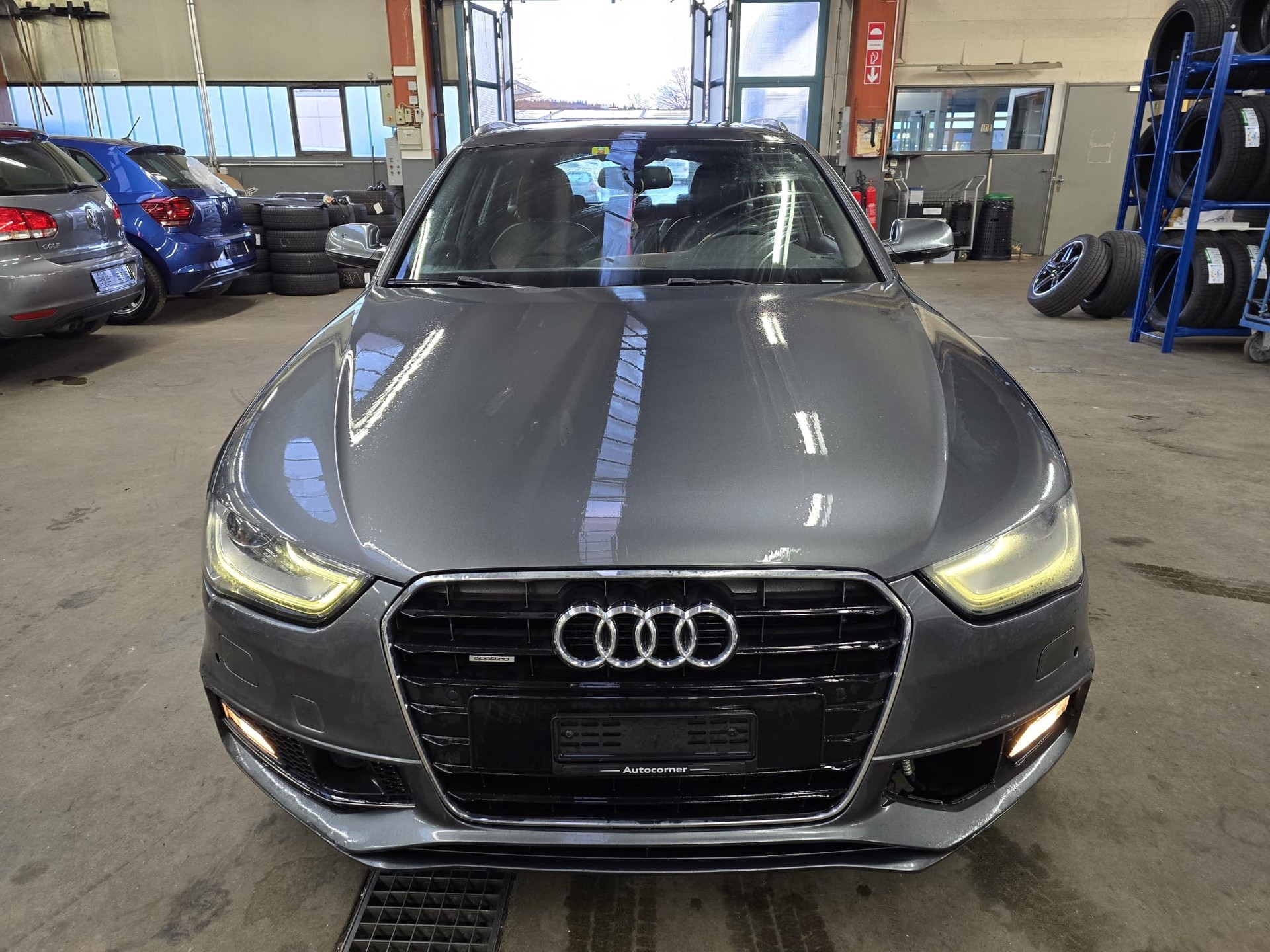 AUDI A4 Avant 2.0 TDI quattro S-tronic-image-1