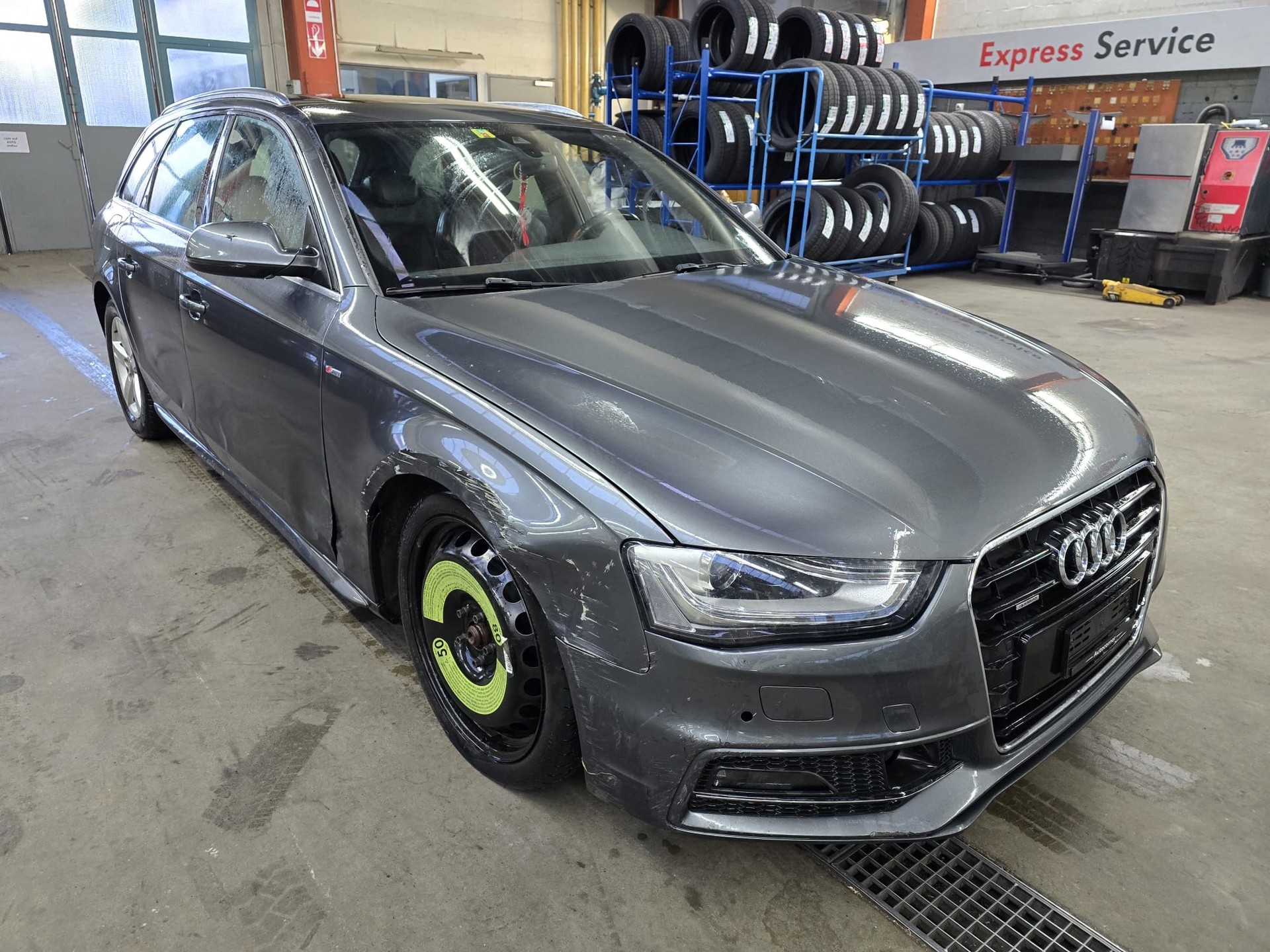 AUDI A4 Avant 2.0 TDI quattro S-tronic-image-0