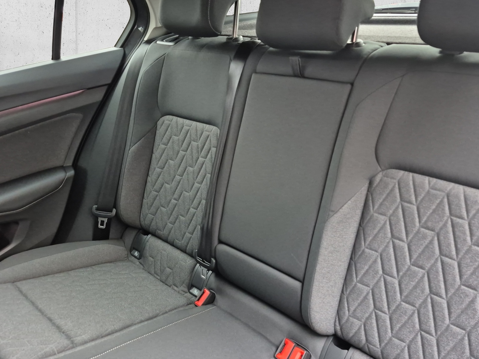 VW Golf 1.5 e TSI mHEV United DSG-image-12