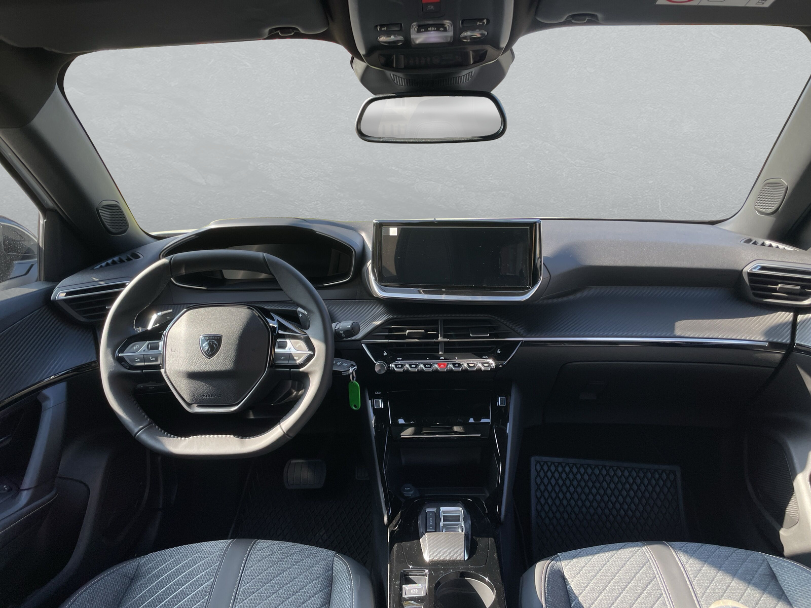 PEUGEOT 2008 1.2 Hybrid Allure Premium-image-7