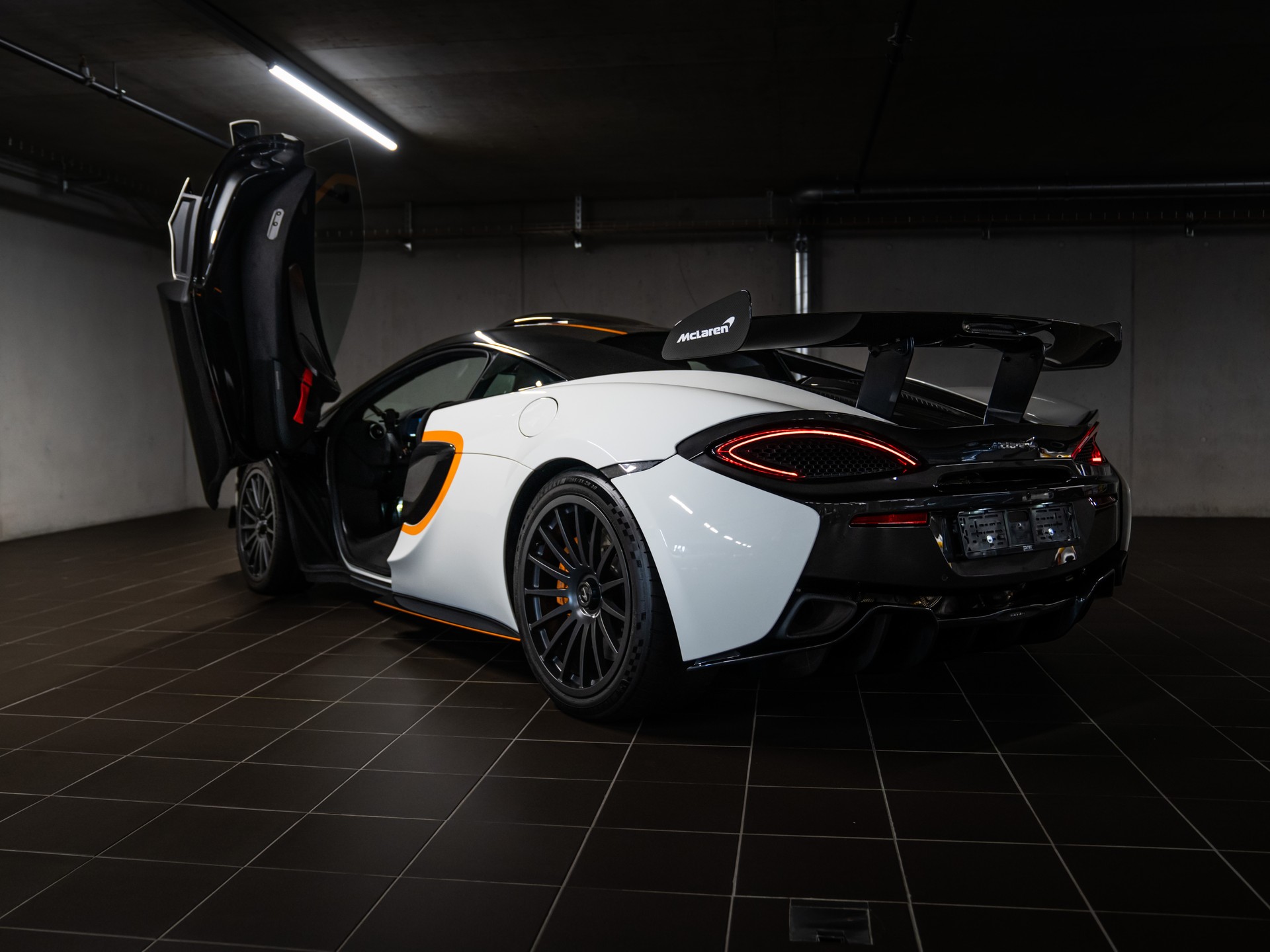 McLAREN Nr.219/225-image-6