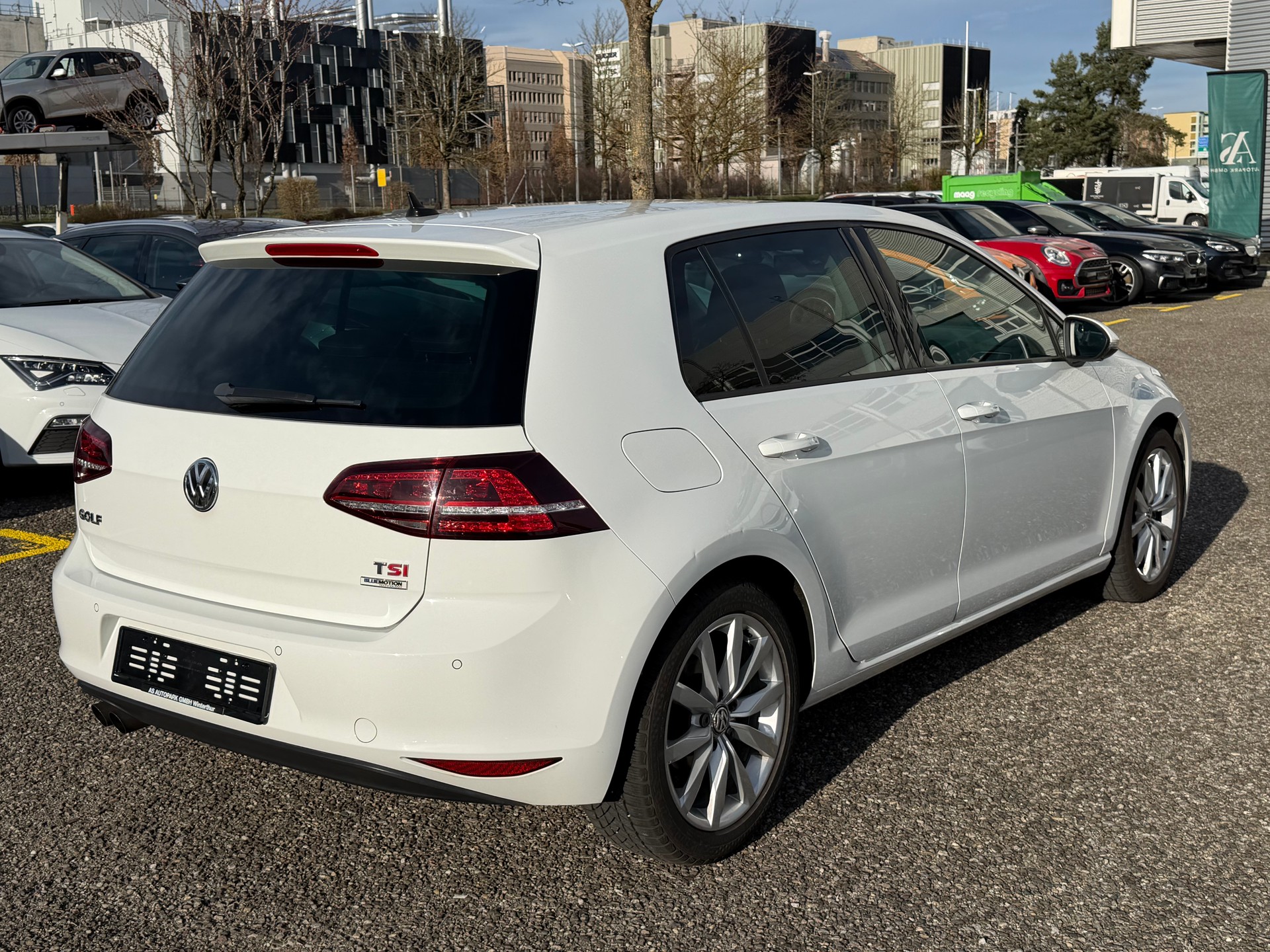 VW Golf 1.4 TSI Highline DSG-image-4