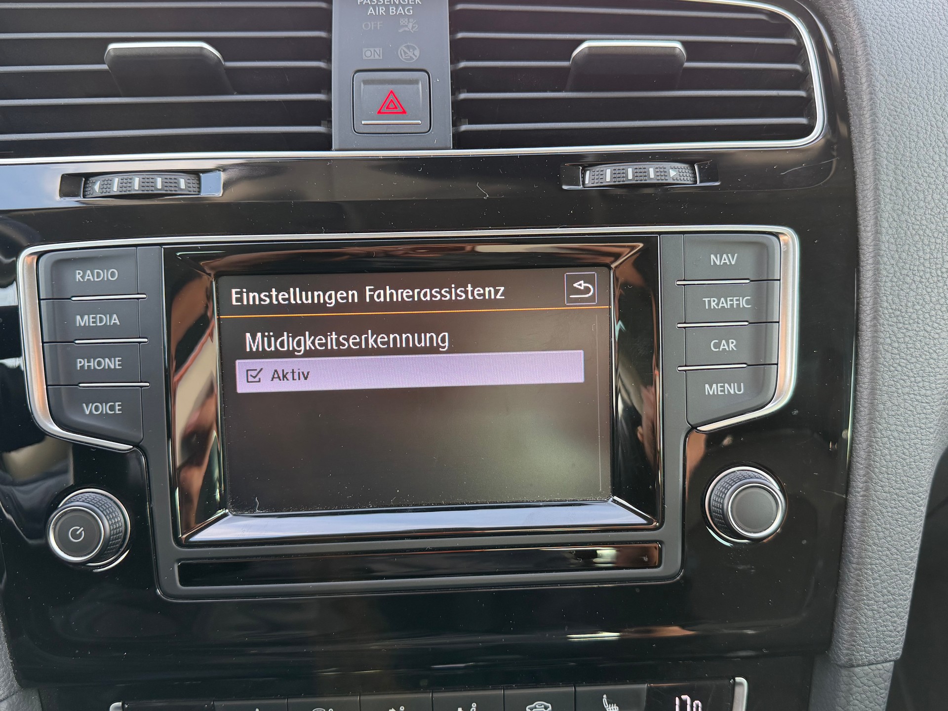 VW Golf 1.4 TSI Highline DSG-image-22