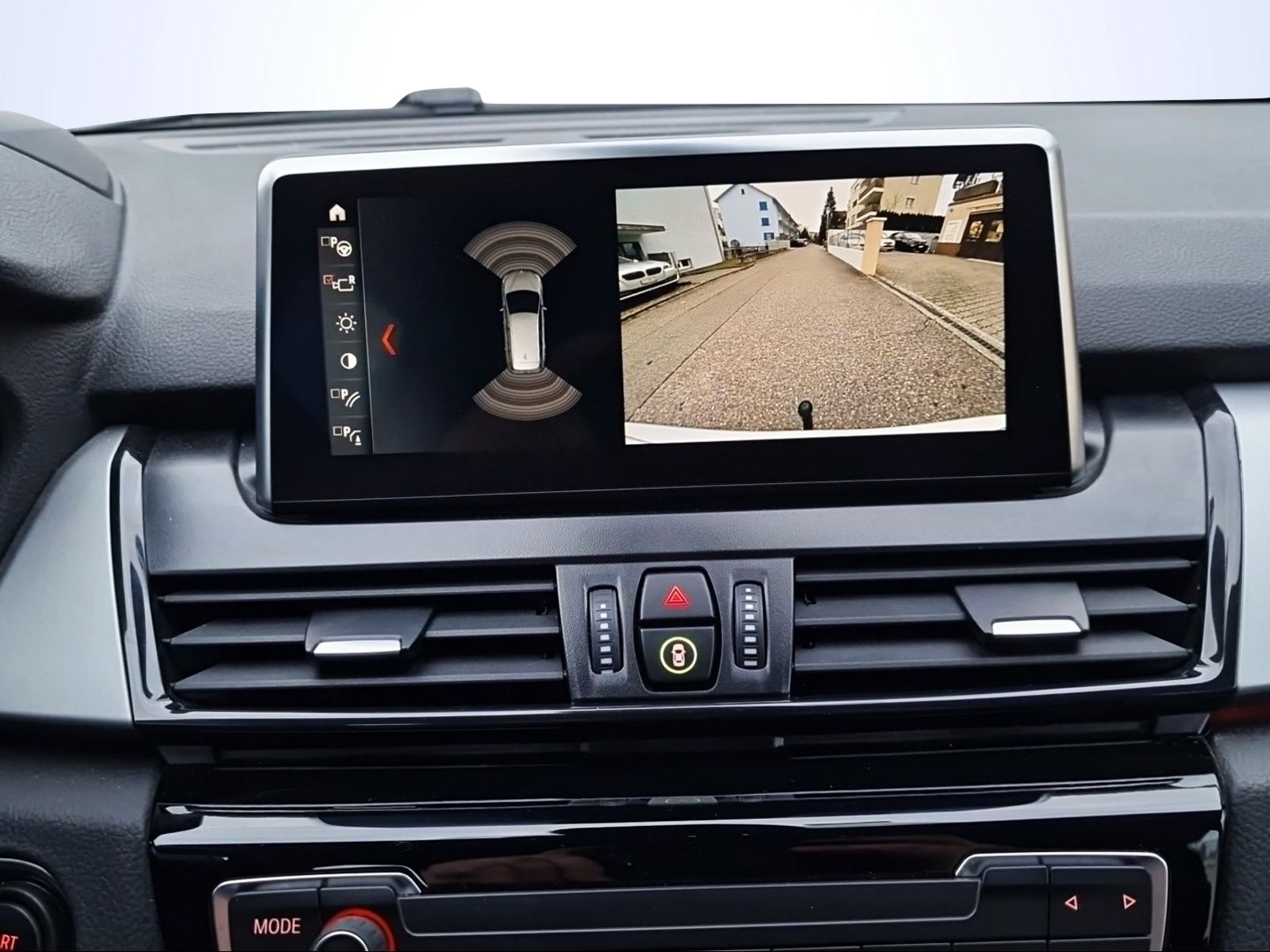 BMW 218d xDrive Gran Tourer Steptronic-image-15