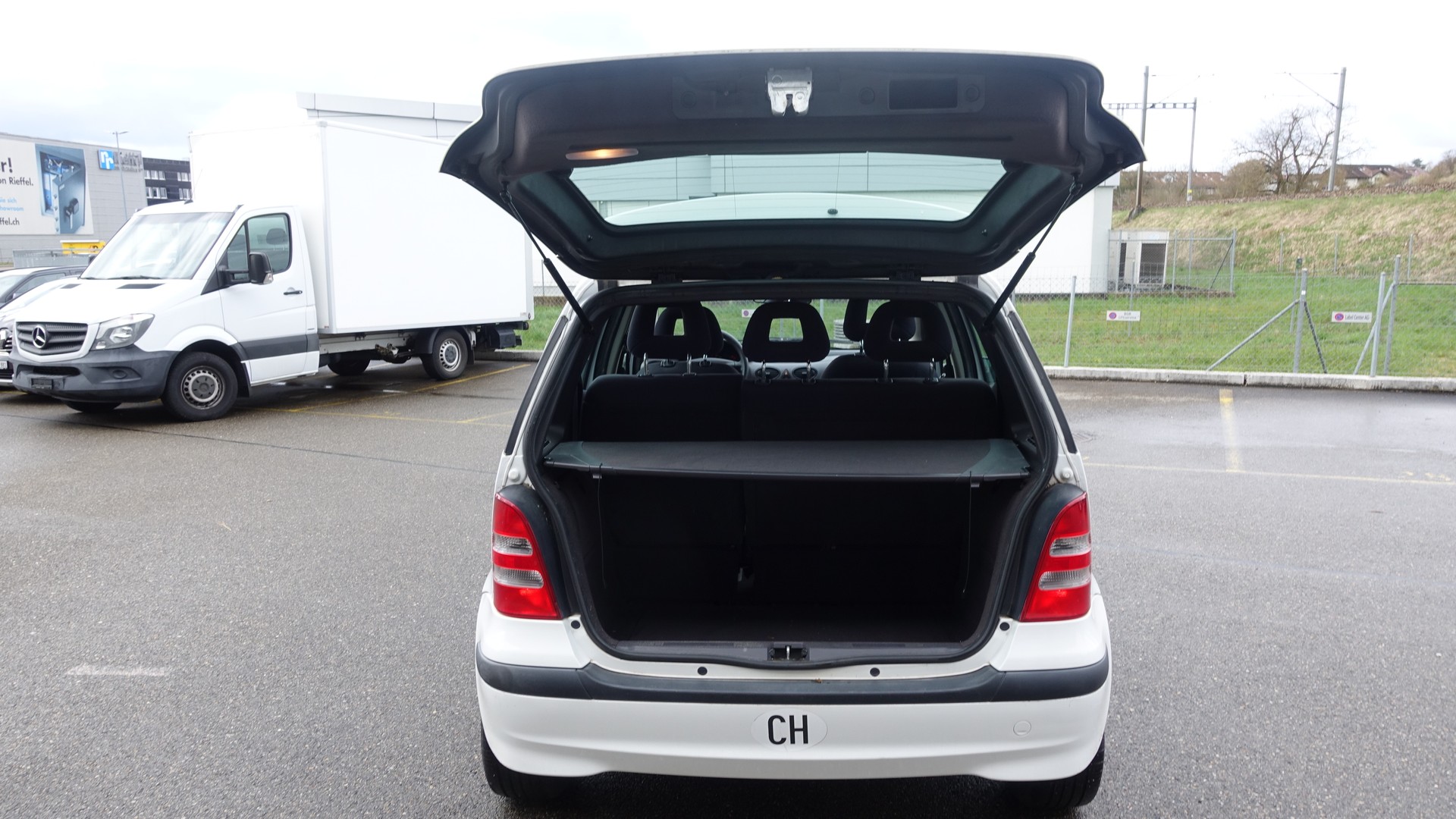 MERCEDES-BENZ A 140 Classic-image-11