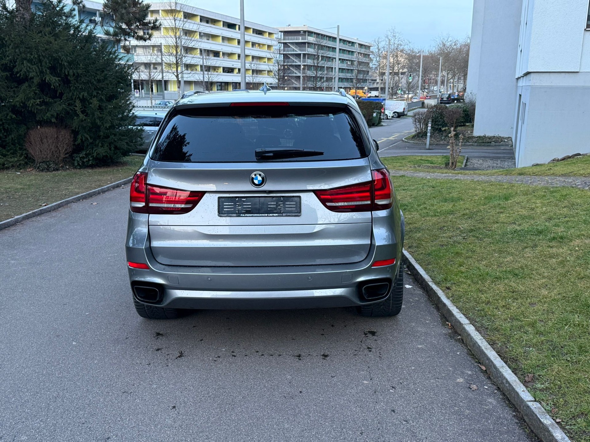 BMW X5 xDrive M50d Steptronic-image-4