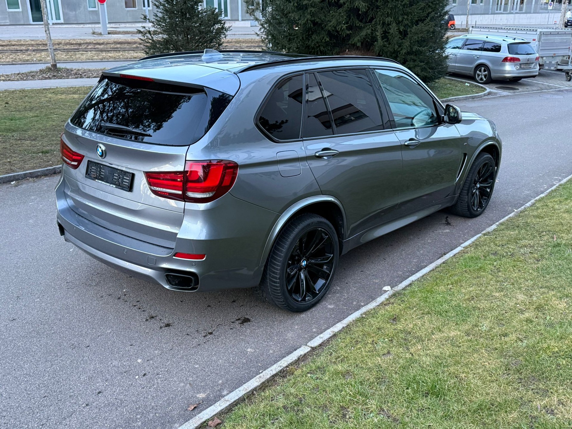 BMW X5 xDrive M50d Steptronic-image-5
