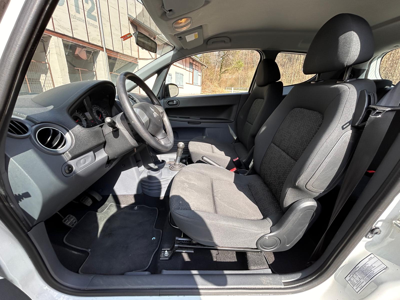 MITSUBISHI Colt 1.1 12V Super Jubilé-image-12