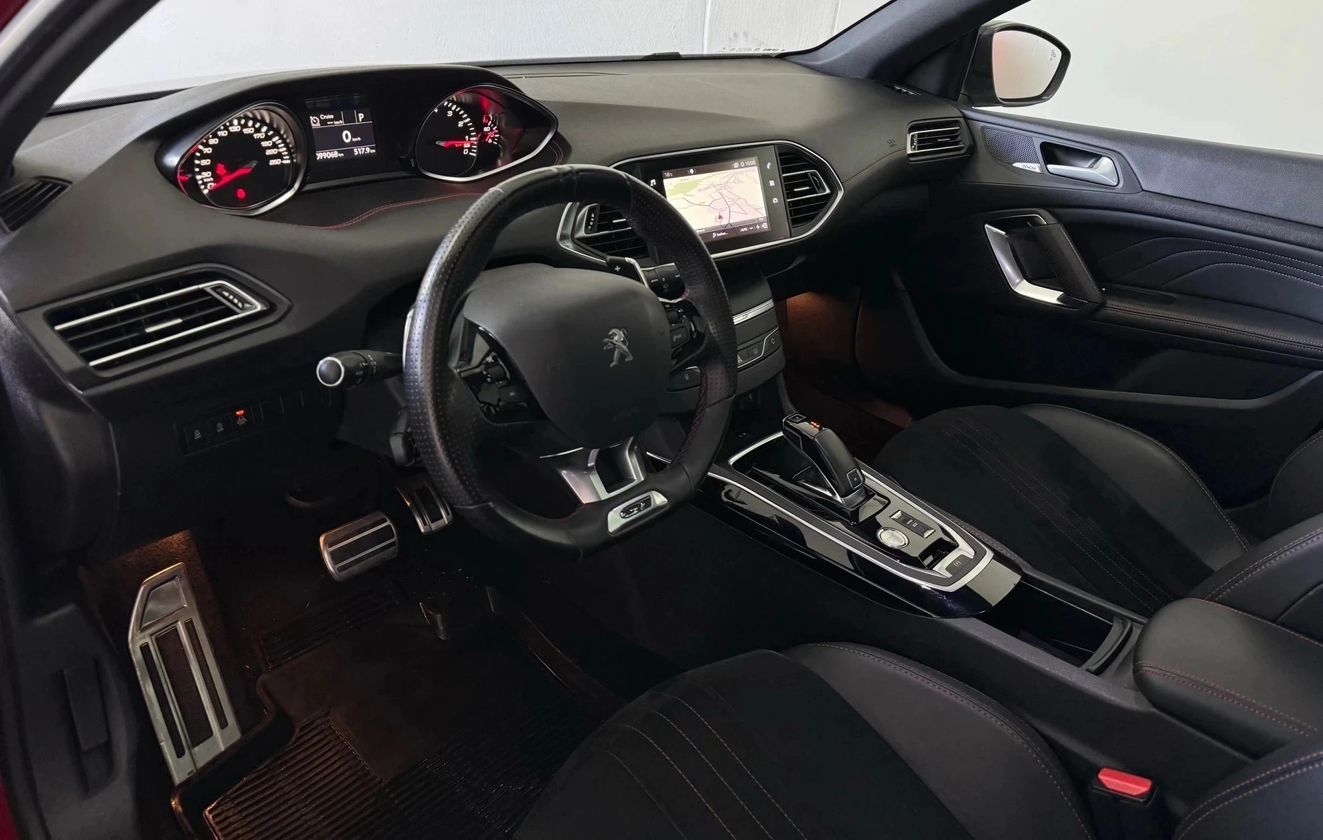 PEUGEOT 308 SW 1.6 THP GT EAT8-image-8