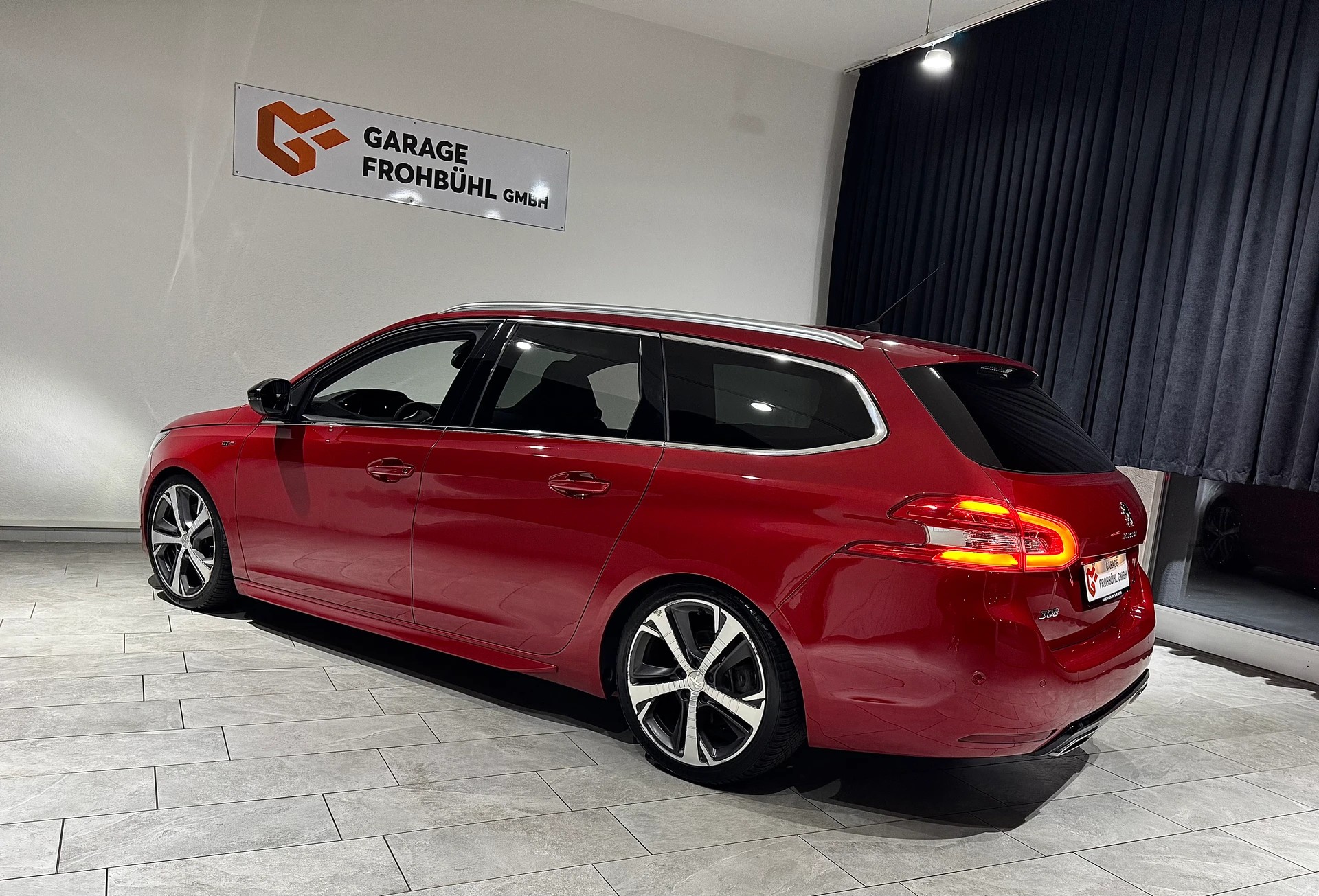 PEUGEOT 308 SW 1.6 THP GT EAT8-image-7