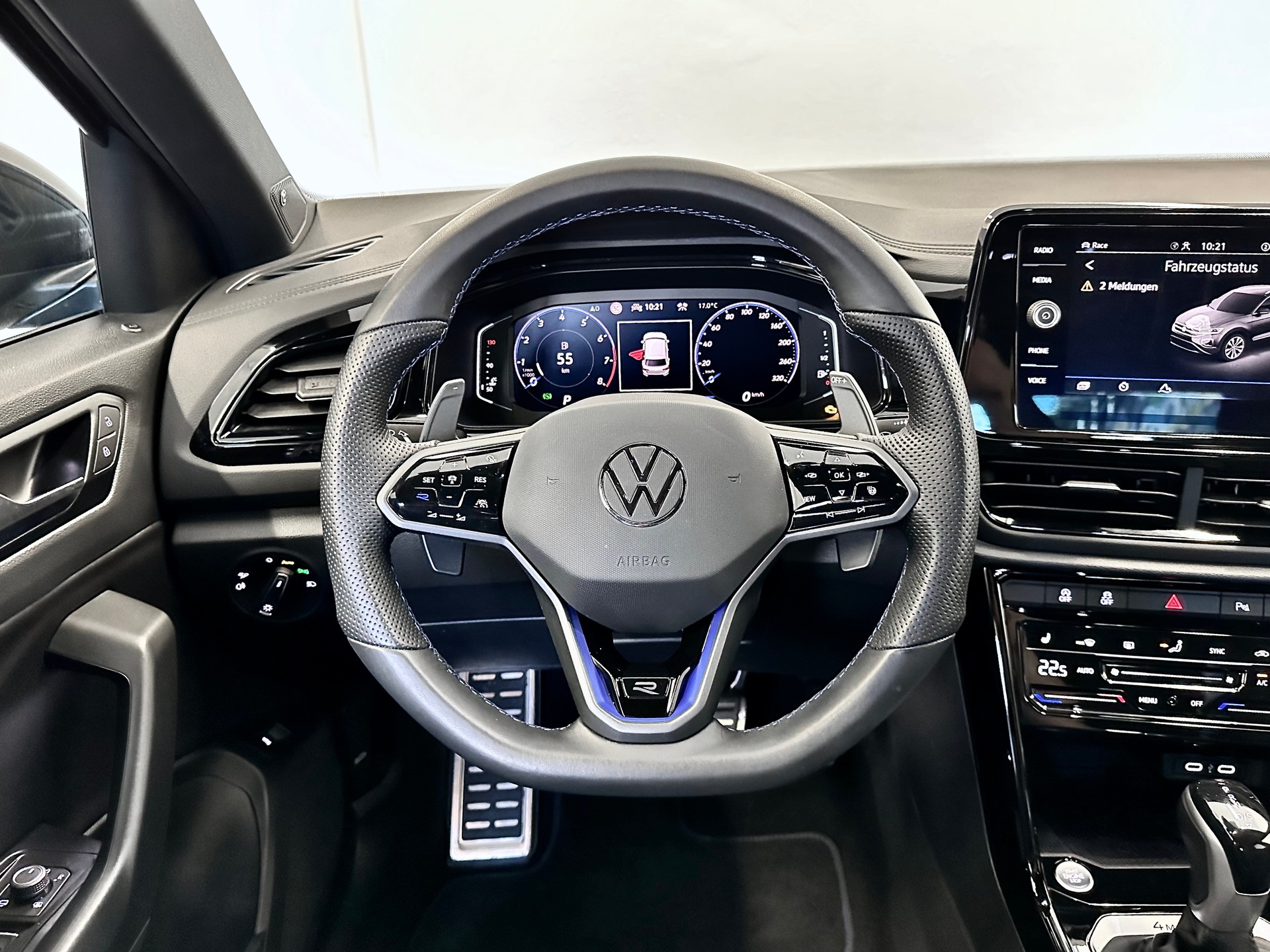 VW T-Roc 2.0 TSI R DSG 4Motion "Akrapovic"-image-15