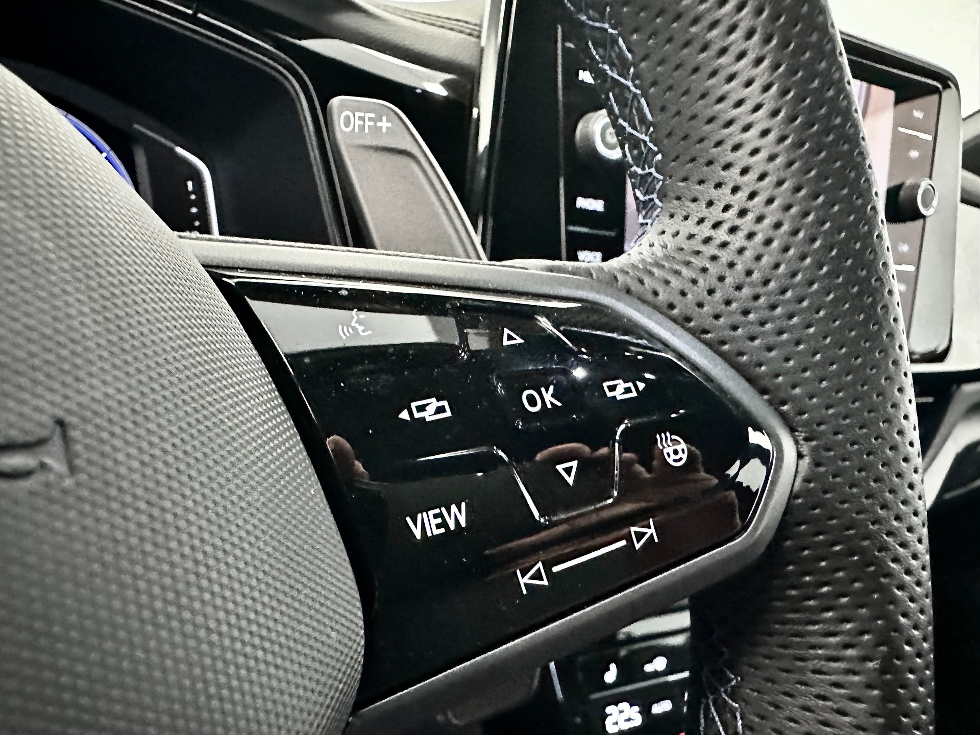VW T-Roc 2.0 TSI R DSG 4Motion "Akrapovic"-image-20