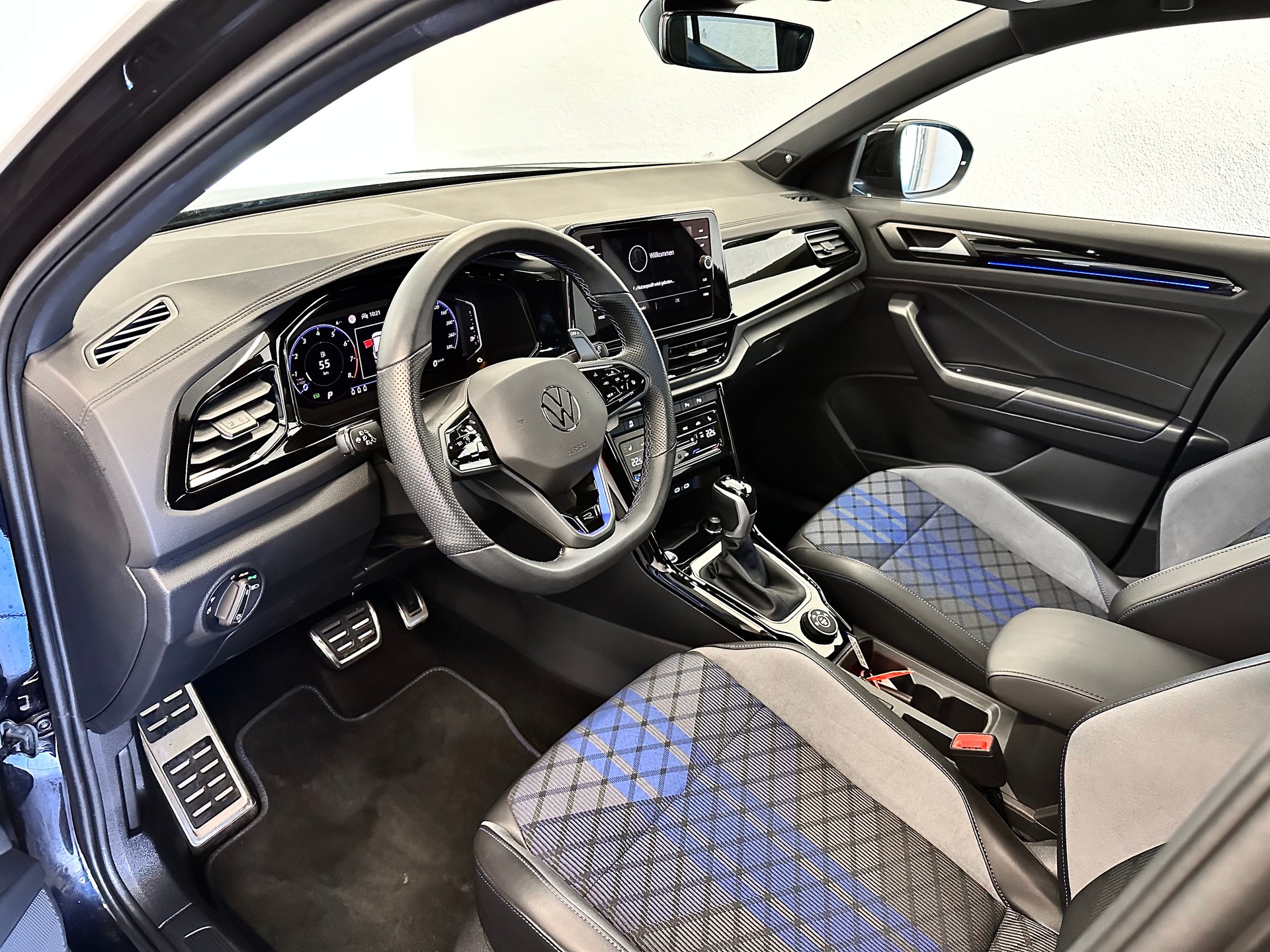 VW T-Roc 2.0 TSI R DSG 4Motion "Akrapovic"-image-13