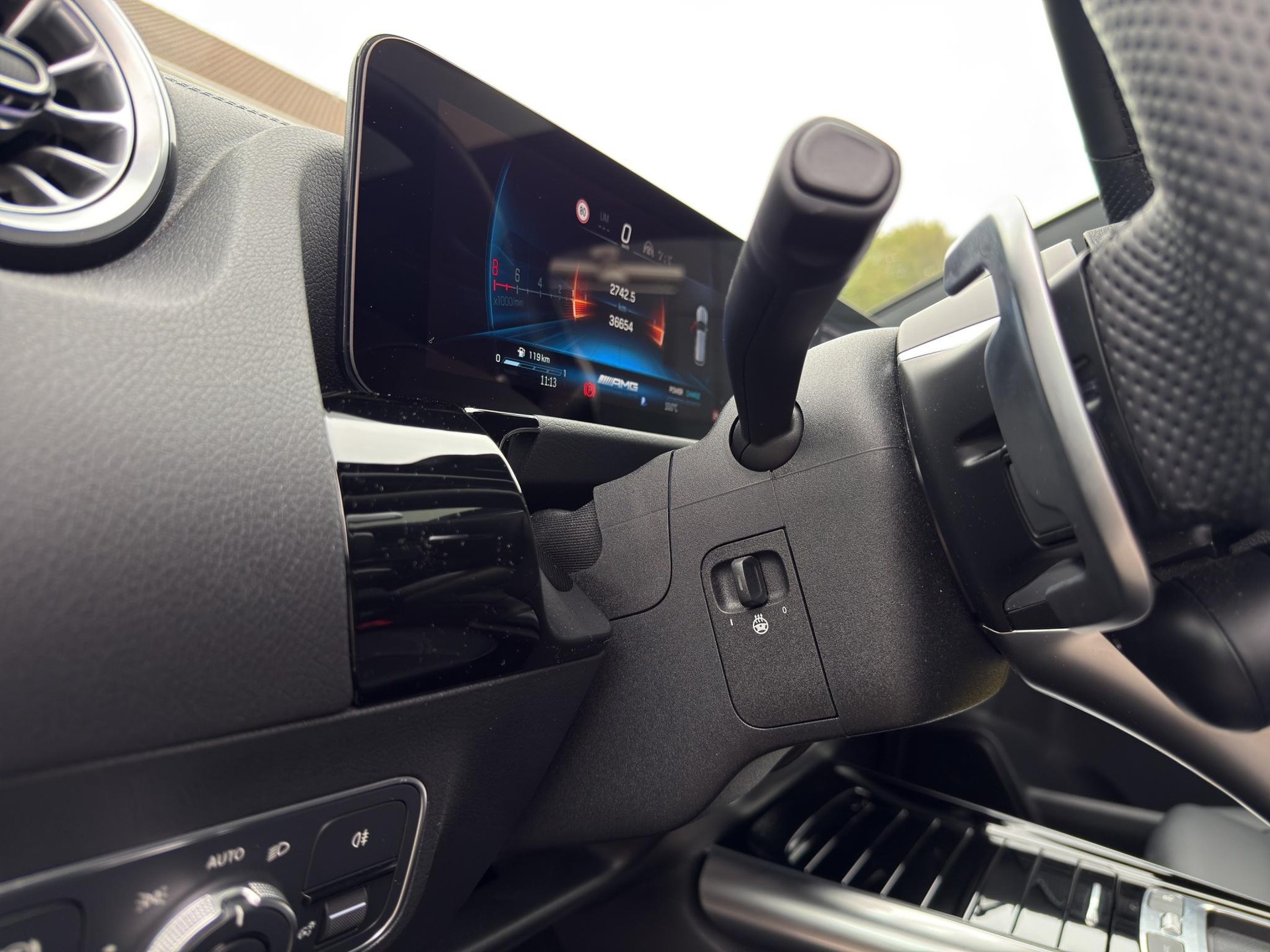 MERCEDES-BENZ GLA 35 AMG 4matic-image-24