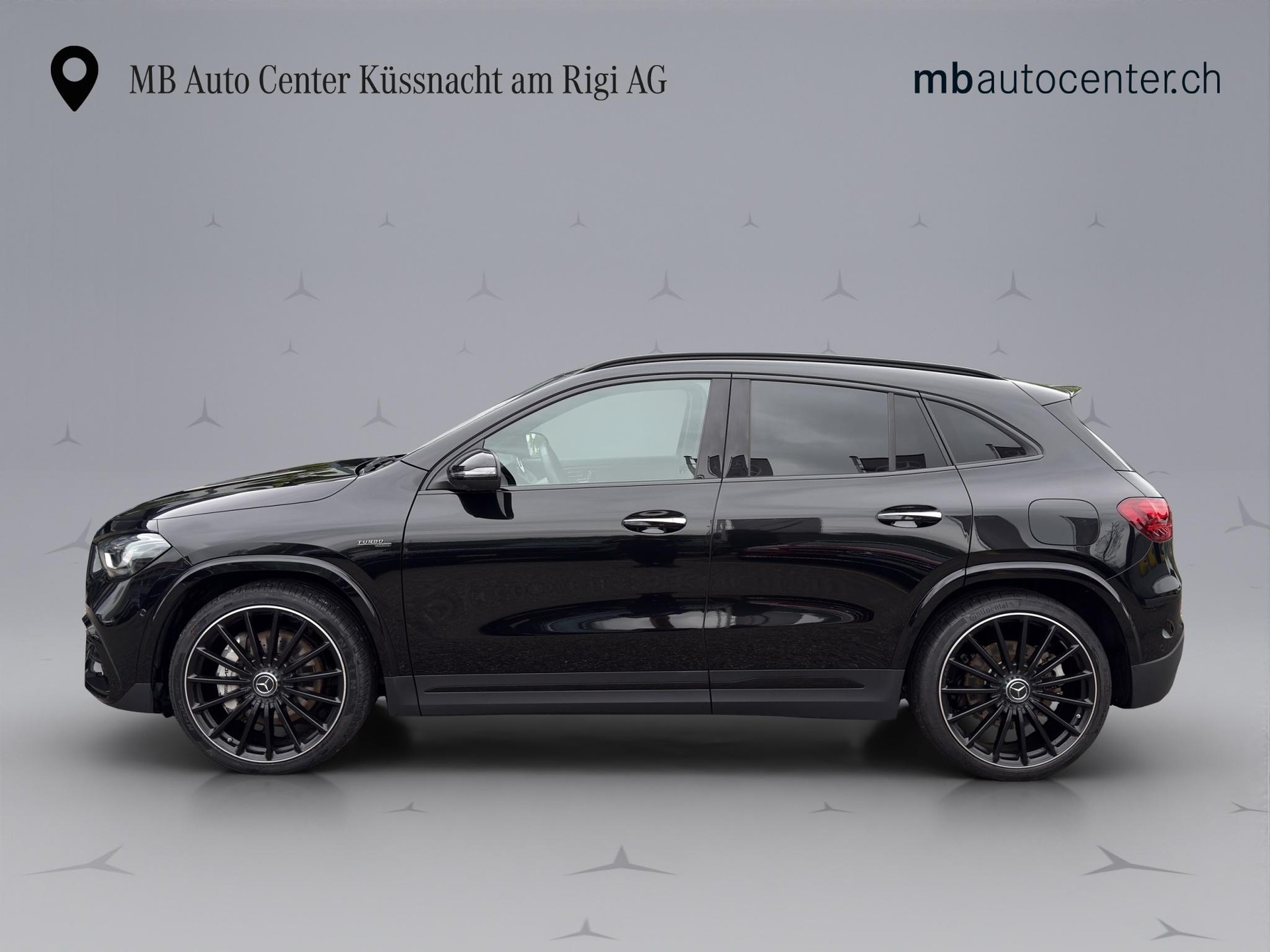 MERCEDES-BENZ GLA 35 AMG 4matic-image-2