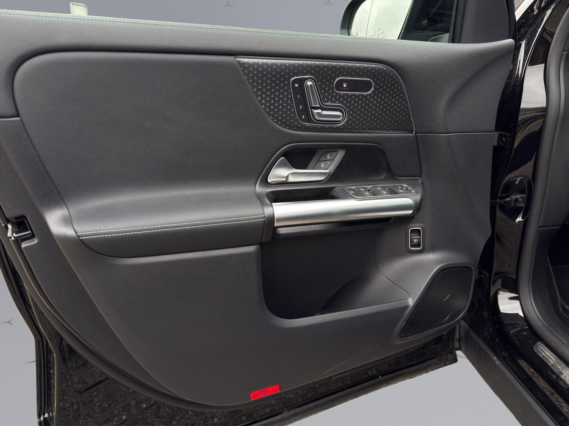 MERCEDES-BENZ GLA 35 AMG 4matic-image-21