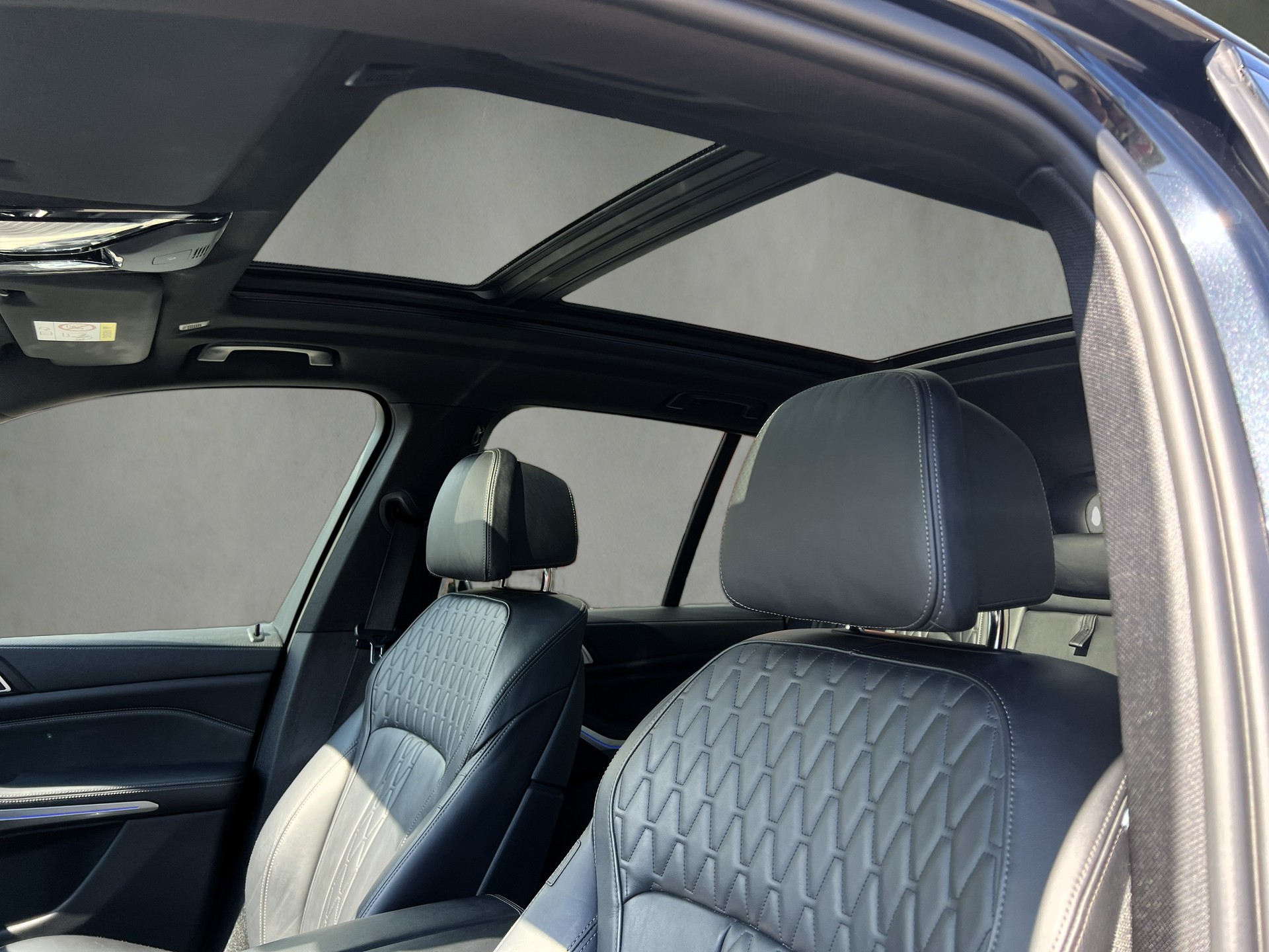 BMW X5 xDrive 48V 30d M Sport *BMW Individual*-image-20