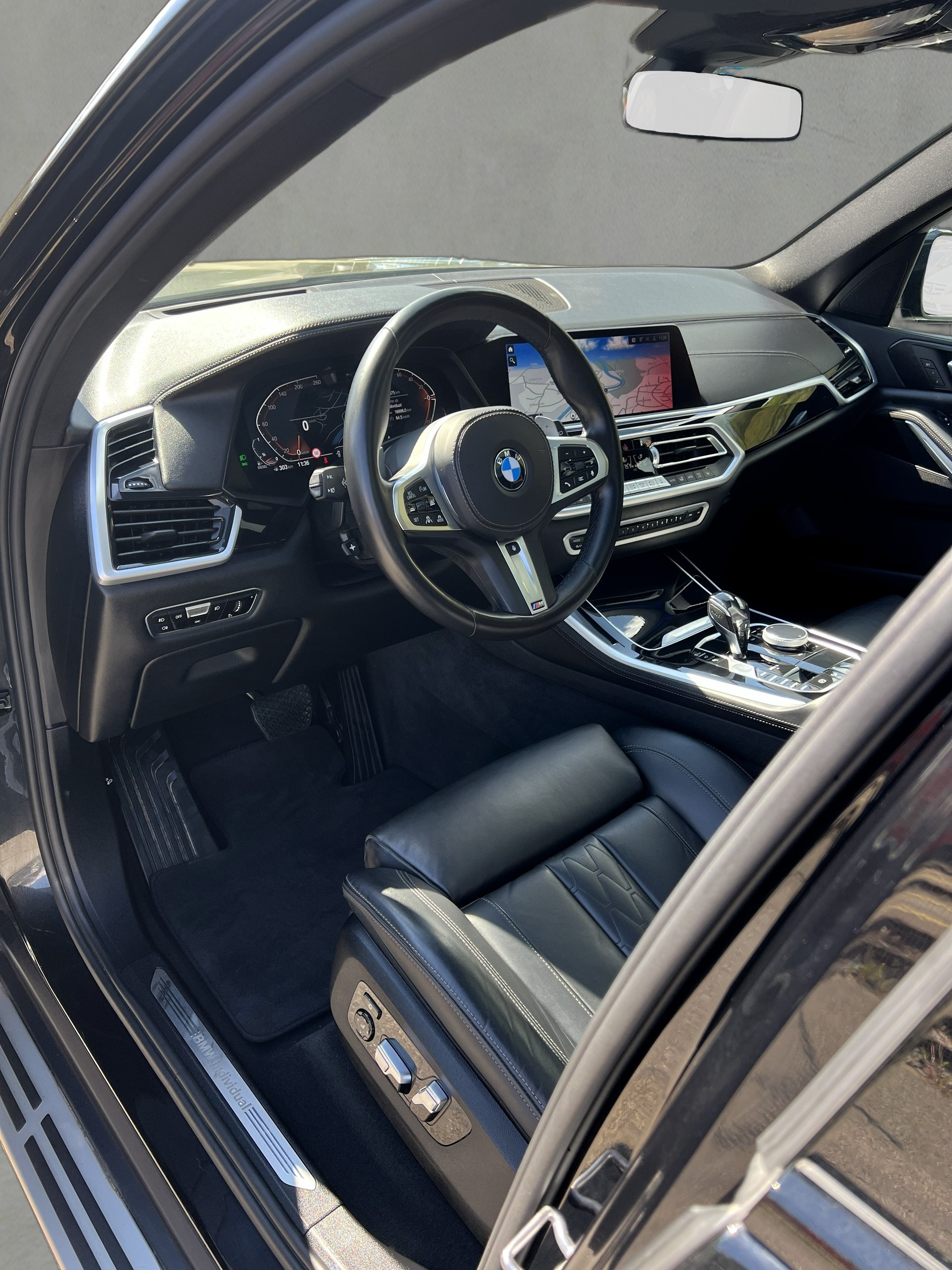 BMW X5 xDrive 48V 30d M Sport *BMW Individual*-image-17