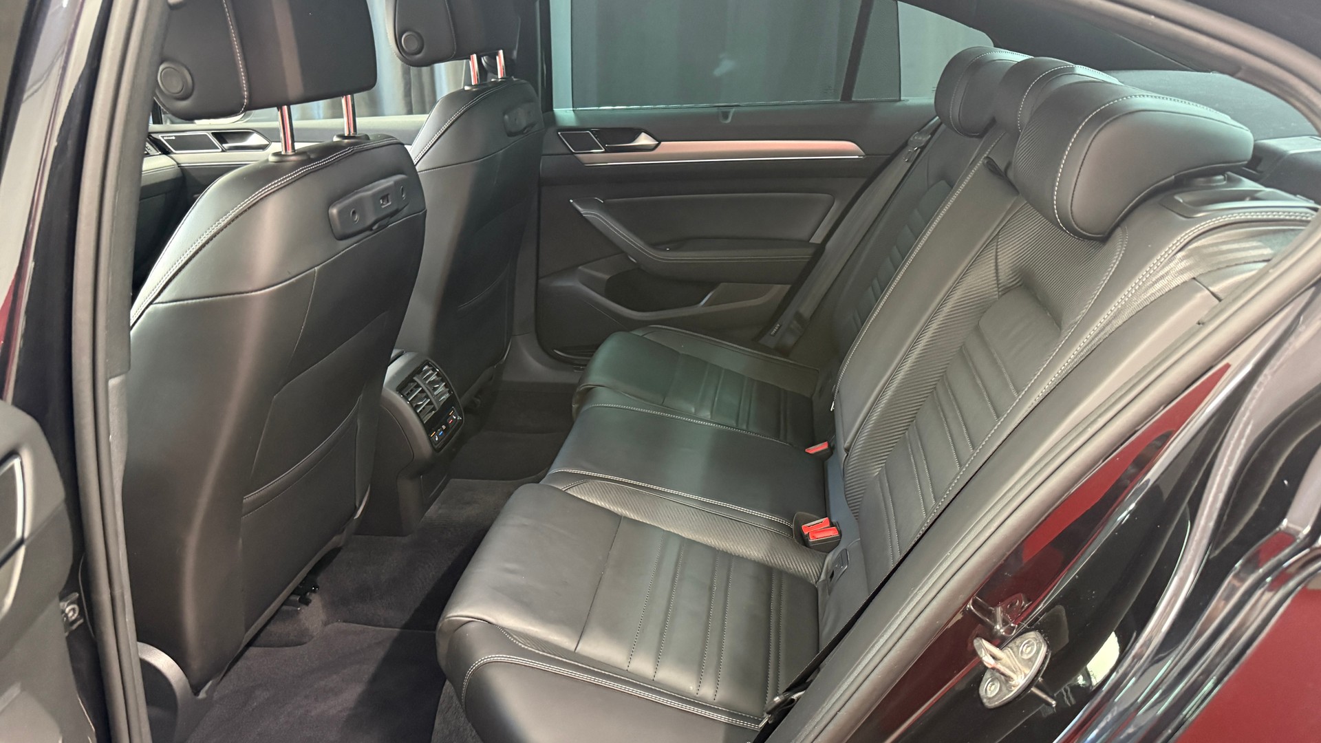 VW Passat 2.0 TDI BMT Highline, R-Line DSG 4Motion, frisch ab MFK, voller Ausstattung, Leder,Pano. AHK, 4X4, SH vo+hi, Garantie.-image-14
