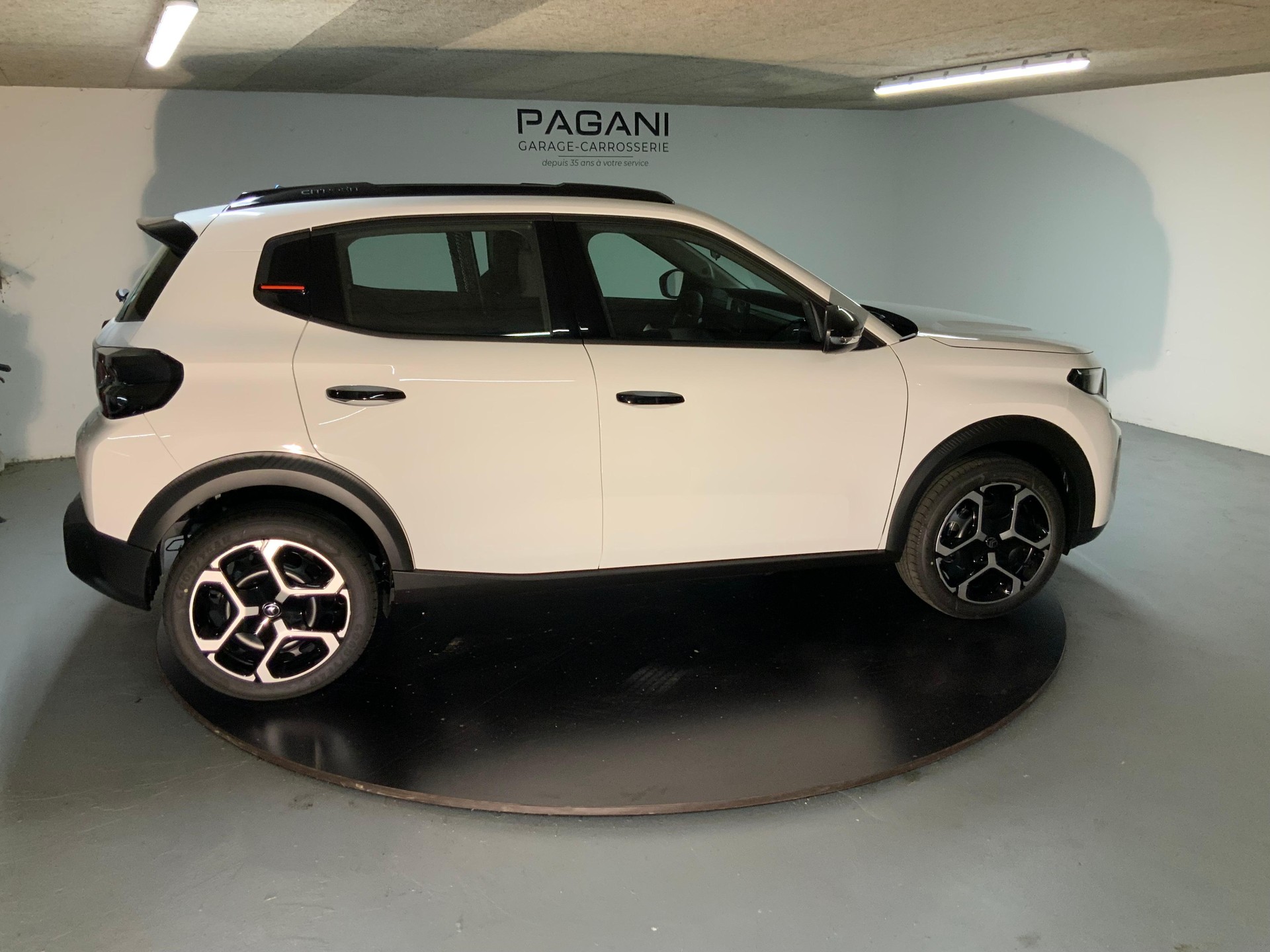 CITROEN e-C3 44kWh Van-image-5