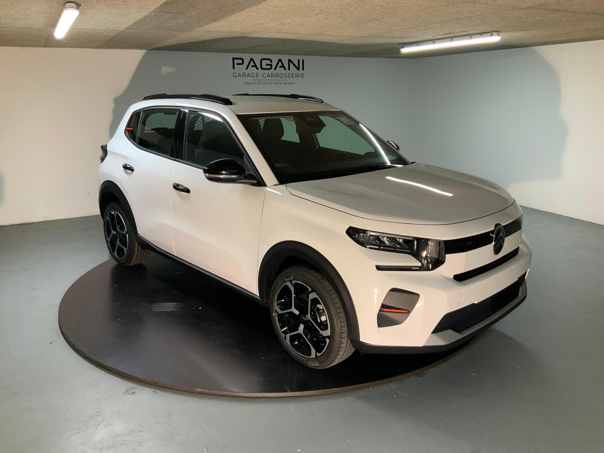 CITROEN e-C3 44kWh Van-showroom-element-2