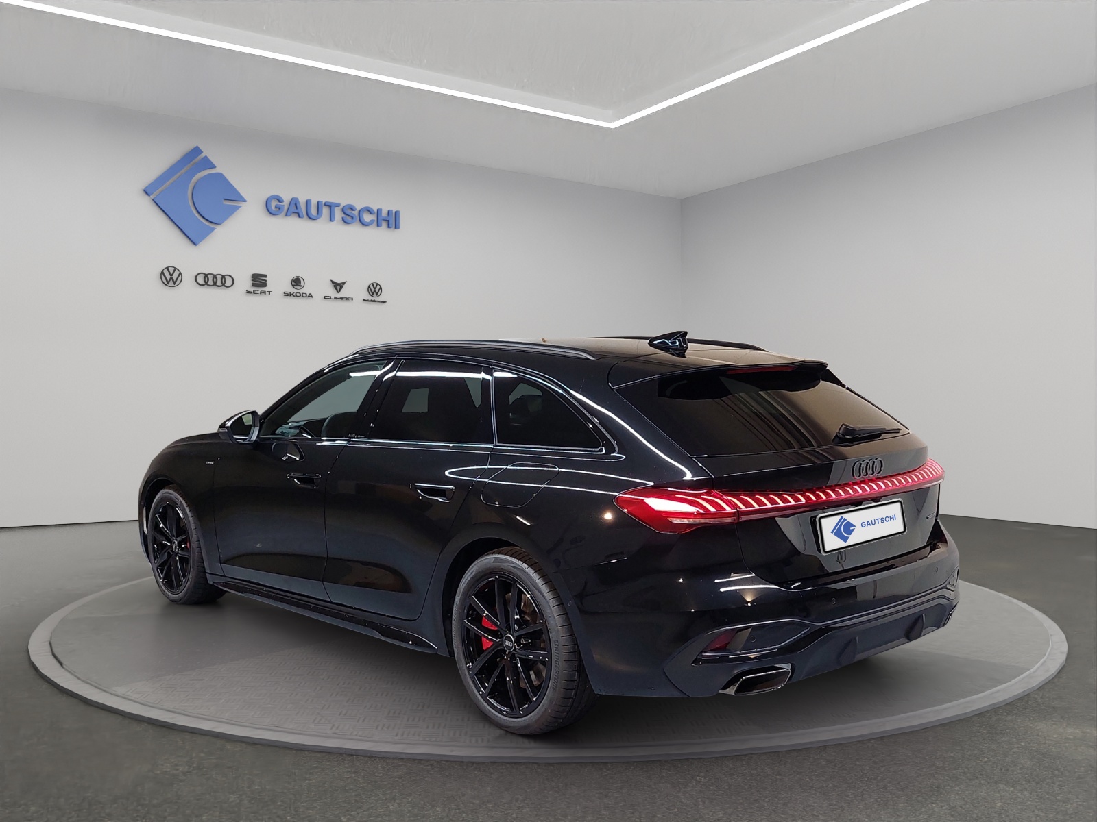 AUDI A5 Avant e-hybrid quattro 270 kW S tronic-image-2