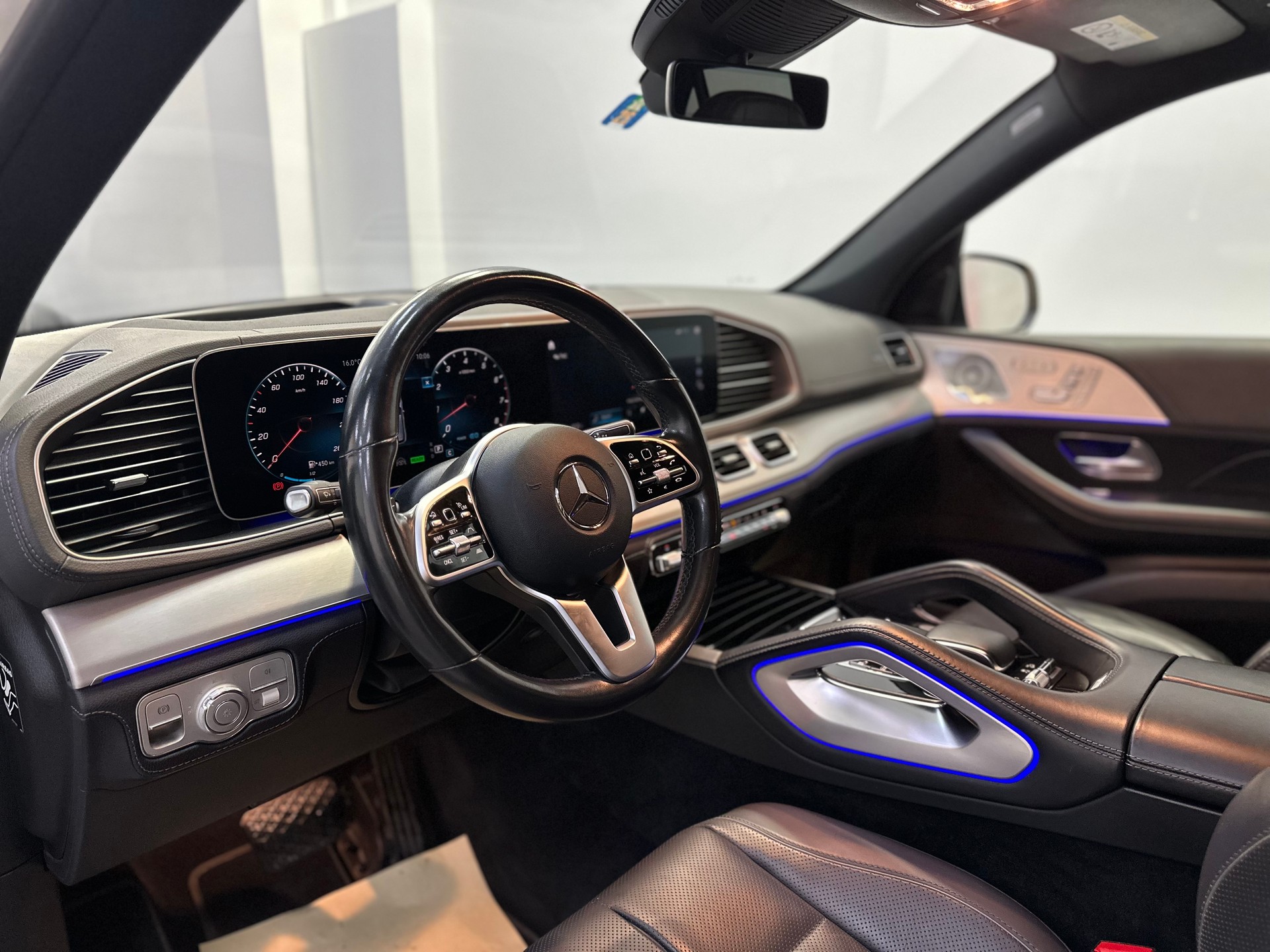 MERCEDES-BENZ GLE 450 4Matic AMG Line 9G-Tronic-image-13