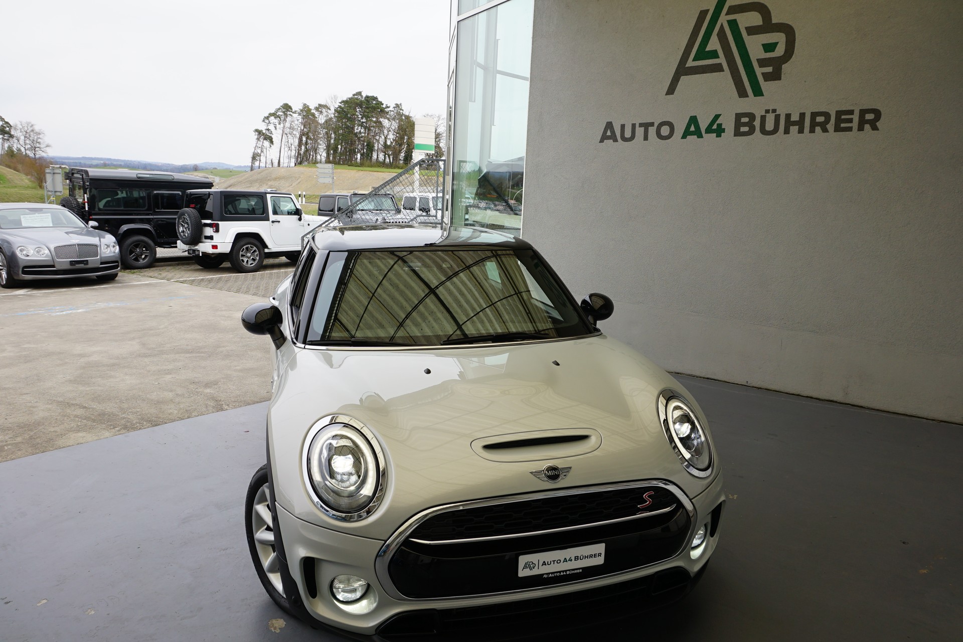 MINI Clubman Cooper S 2,0 T ALL4 192PS Automat-image-3
