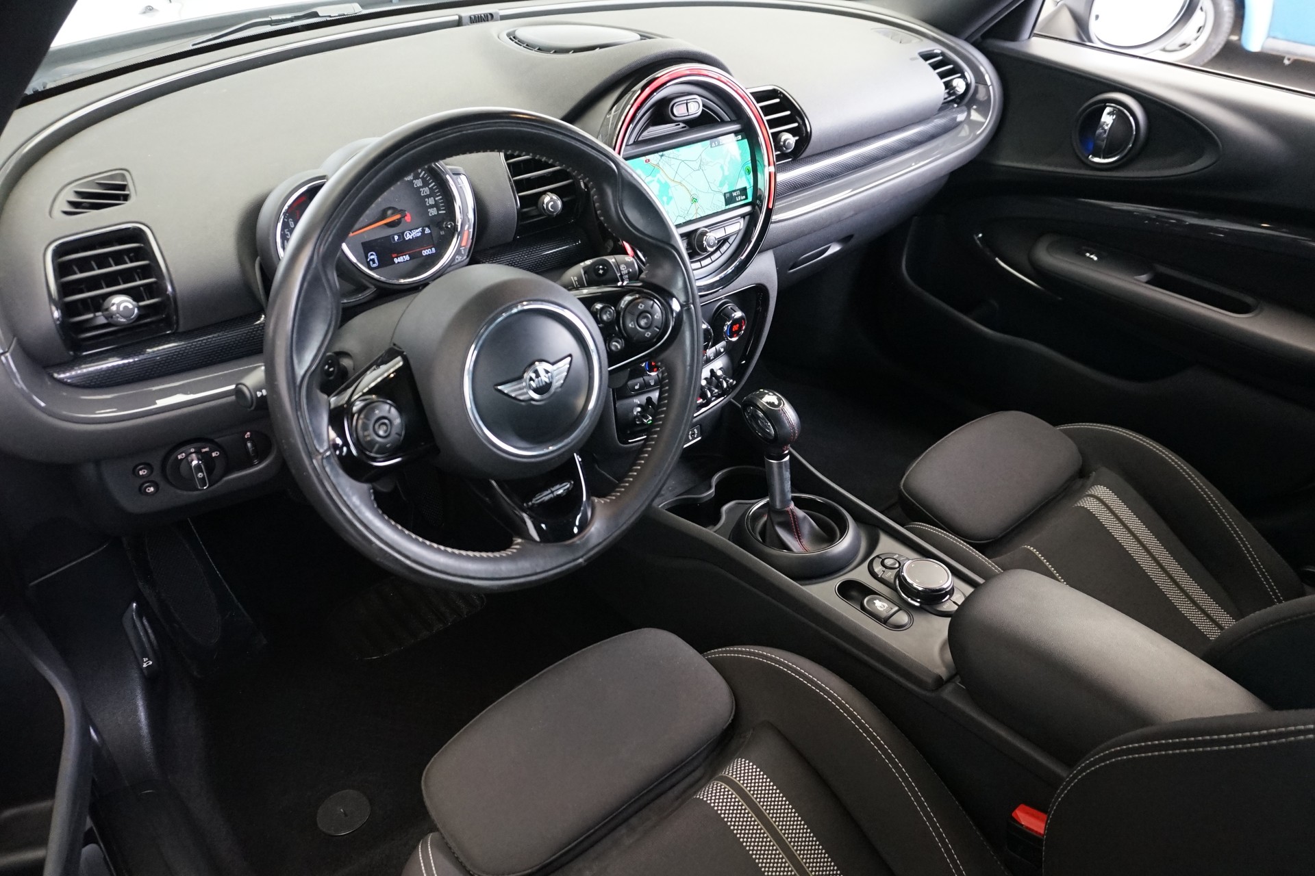 MINI Clubman Cooper S 2,0 T ALL4 192PS Automat-image-13