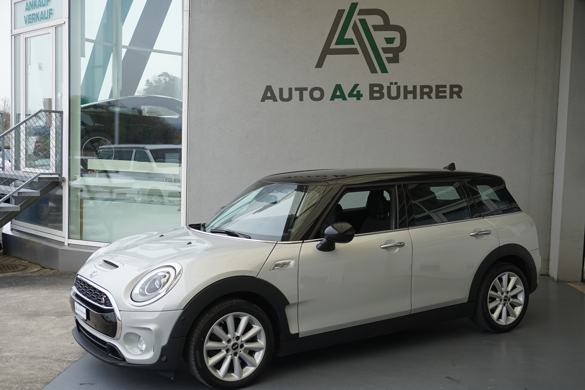 MINI Clubman Cooper S 2,0 T ALL4 192PS Automat-image-4
