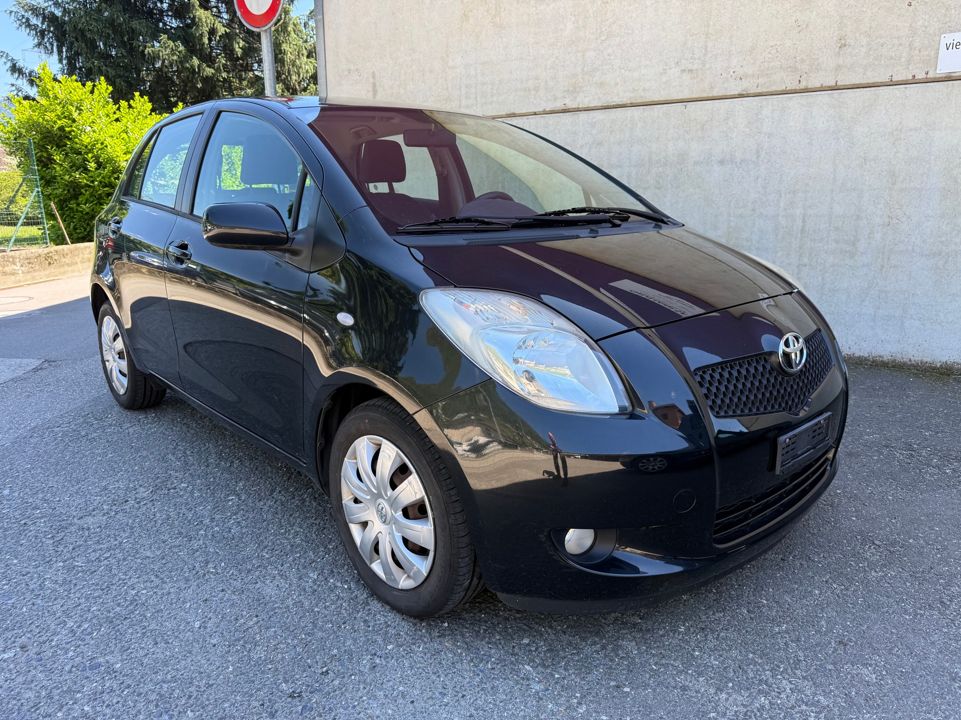 TOYOTA Yaris 1.3 City-image-1