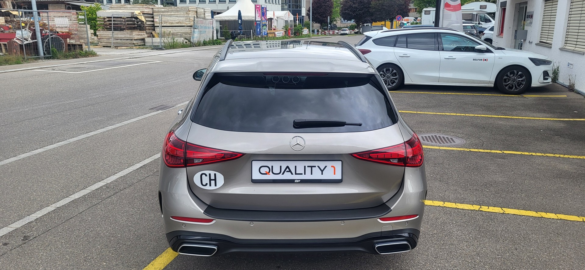 MERCEDES-BENZ C 220 d T AMG Line-image-15