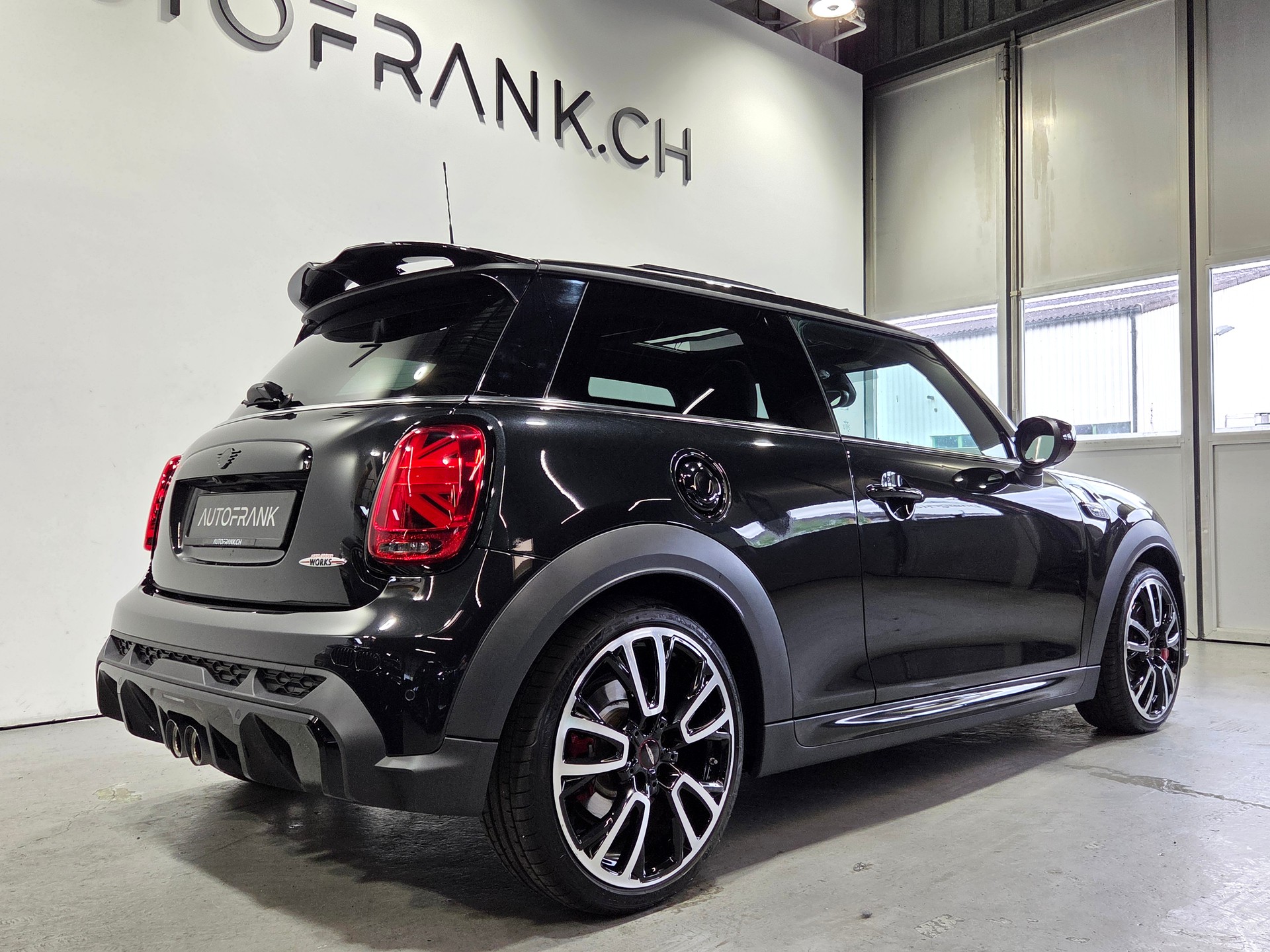 MINI Mini F56 2.0i John Cooper Works SAG-showroom-element-2