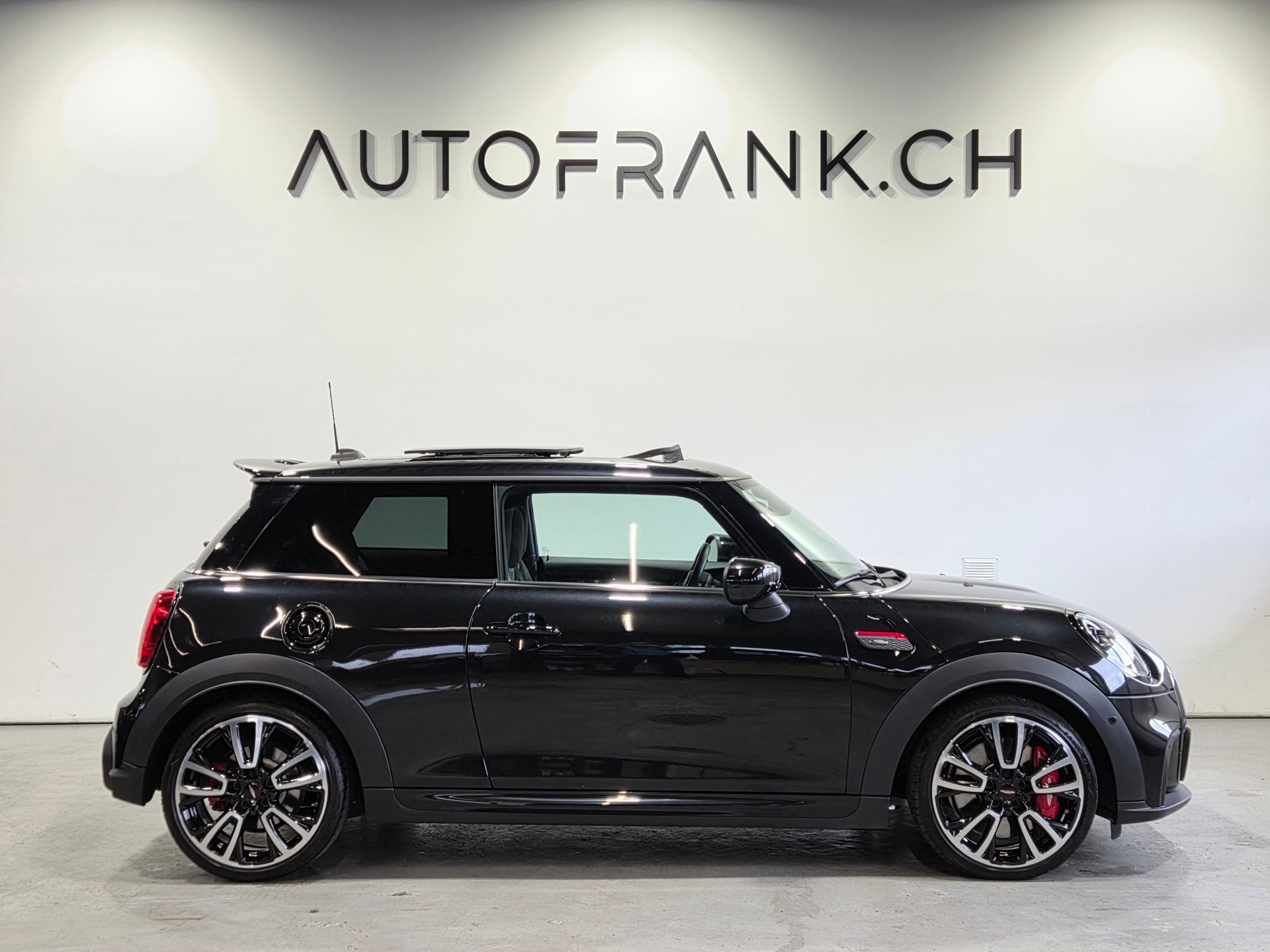 MINI Mini F56 2.0i John Cooper Works SAG-showroom-element-1