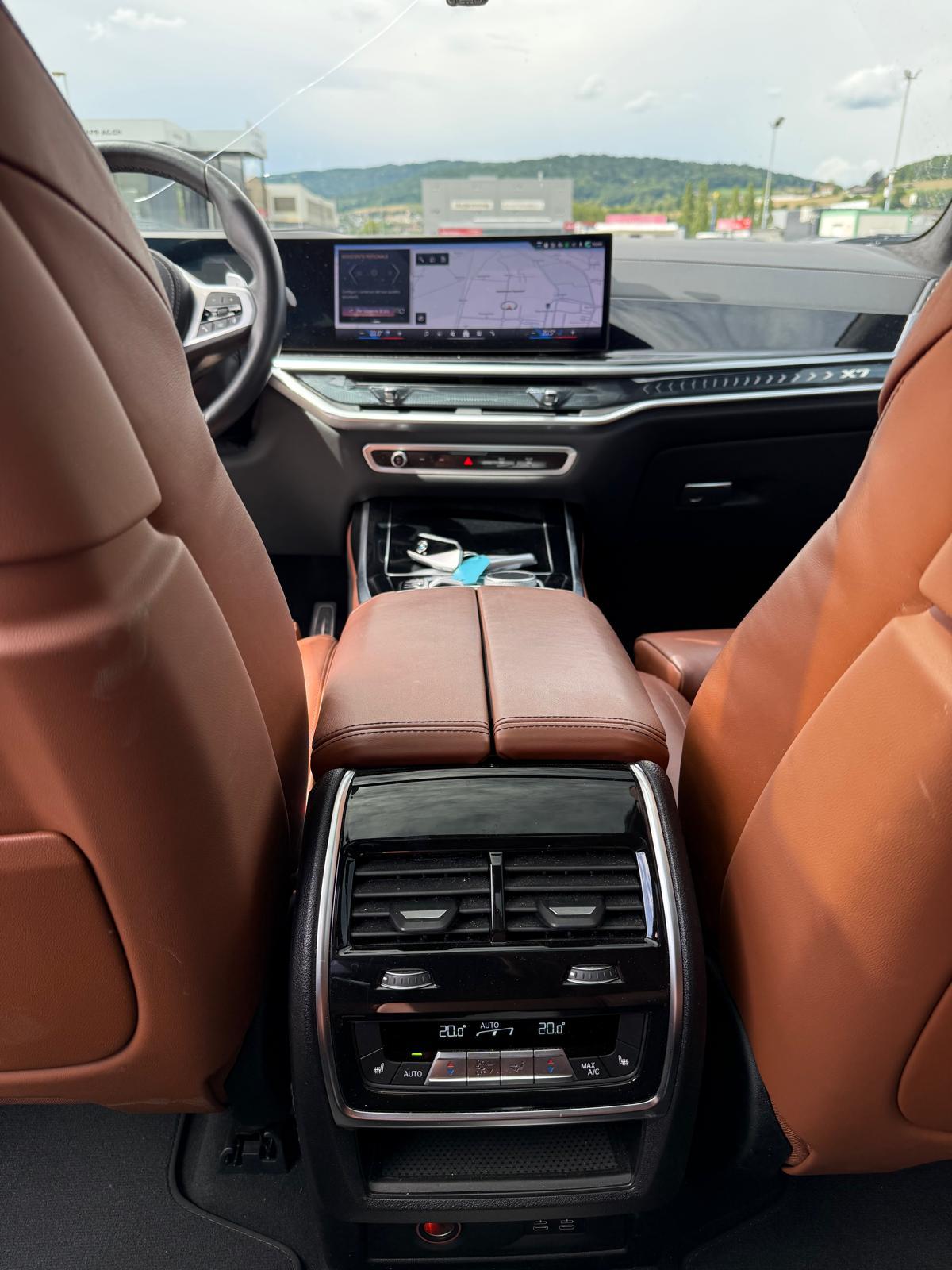 BMW X7 xDrive 48V 40d M Sport Pro Steptronic-image-22