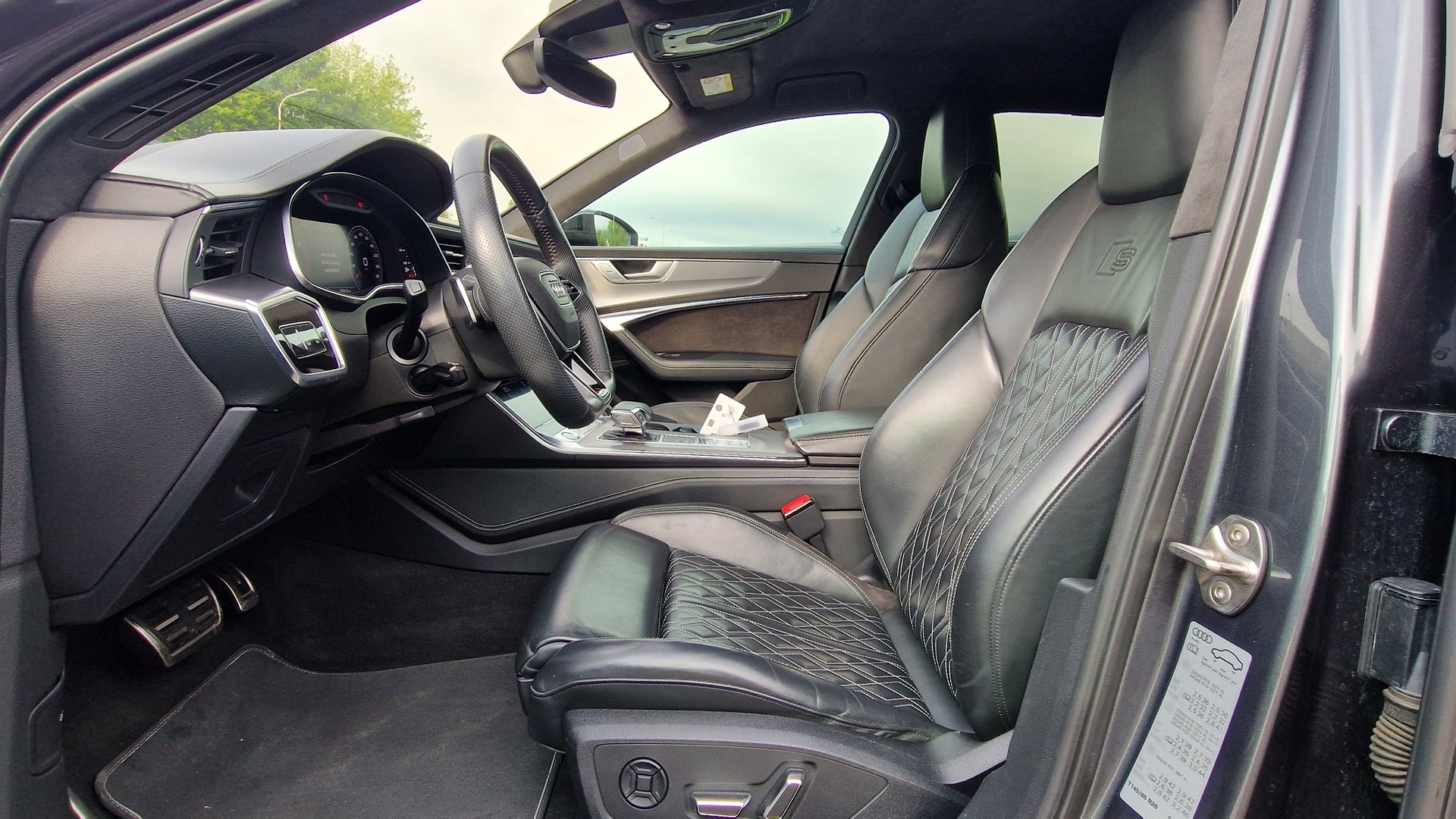 AUDI A6 Avant 55 TFSI Sport quattro S-tronic-image-5