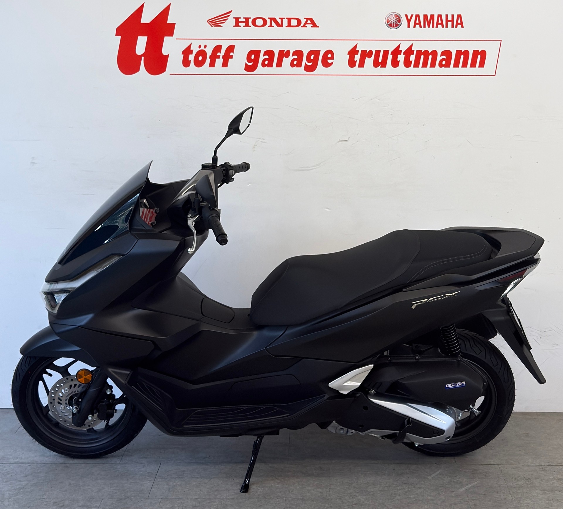HONDA PCX 125-showroom-element-1