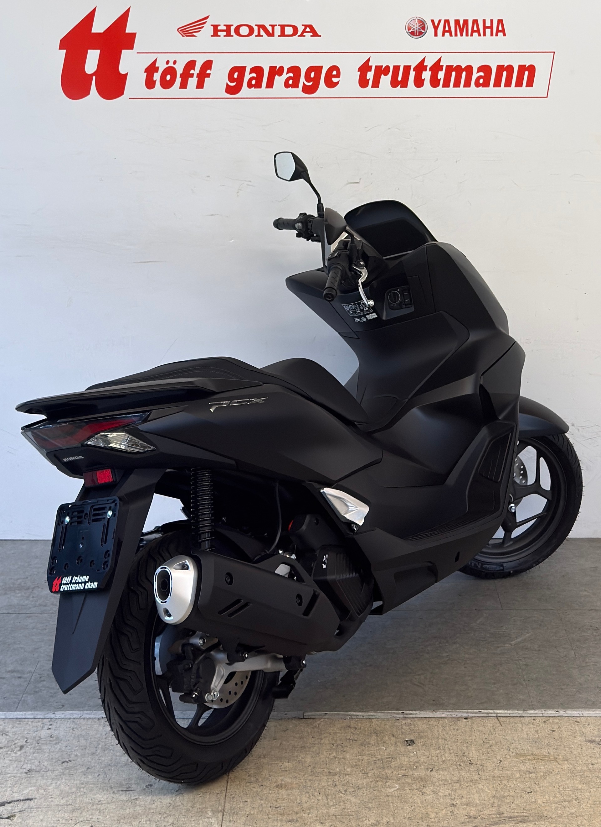 HONDA PCX 125-showroom-element-3